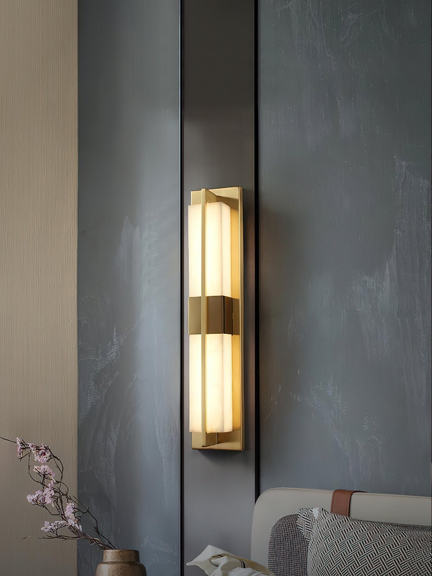 Yale LED Modern Minimalist Brass Alabaster Sconce Wall Lamp - Letslighting