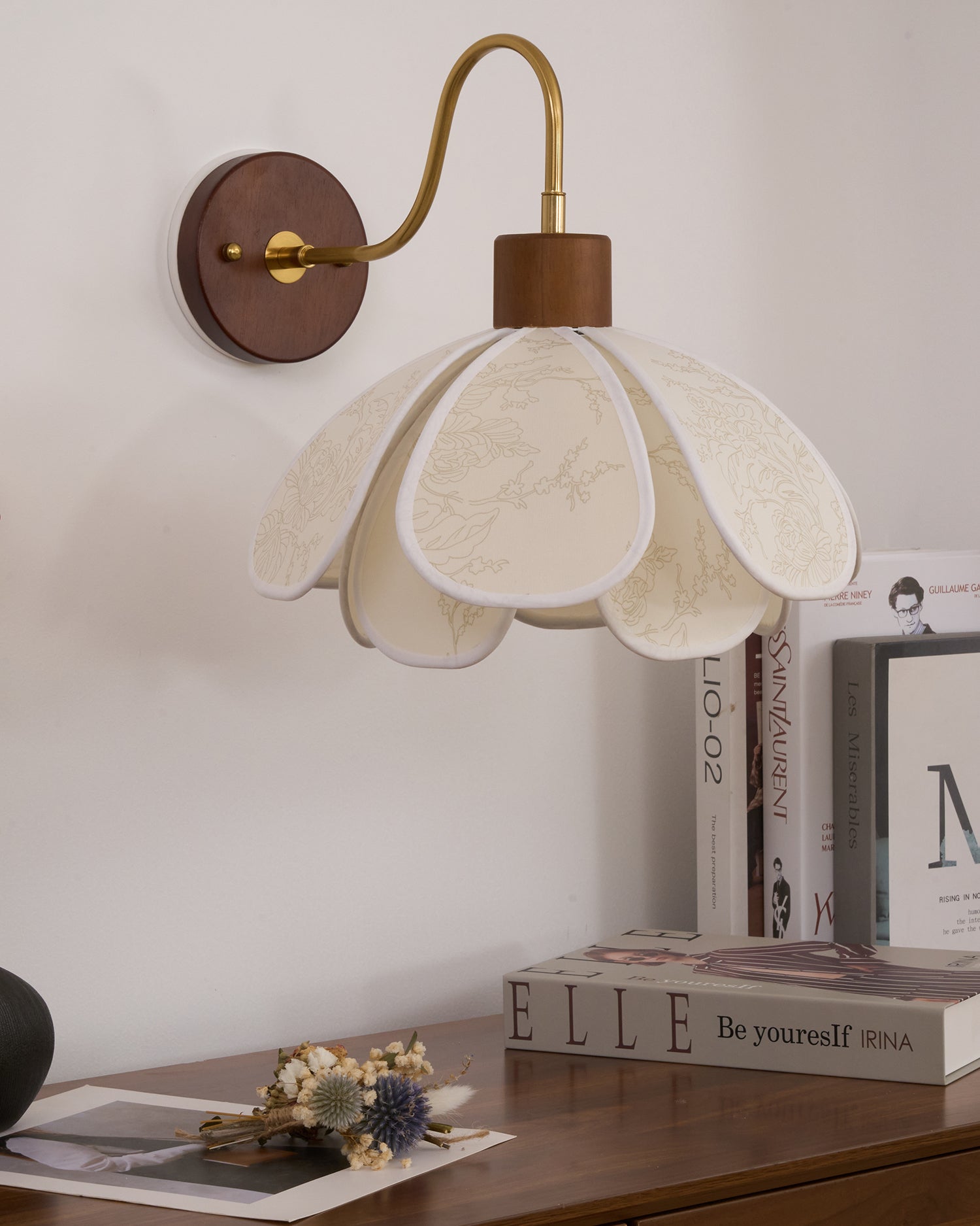 Florayne Vintage Floral Glass Wall Lamp - Letslighting