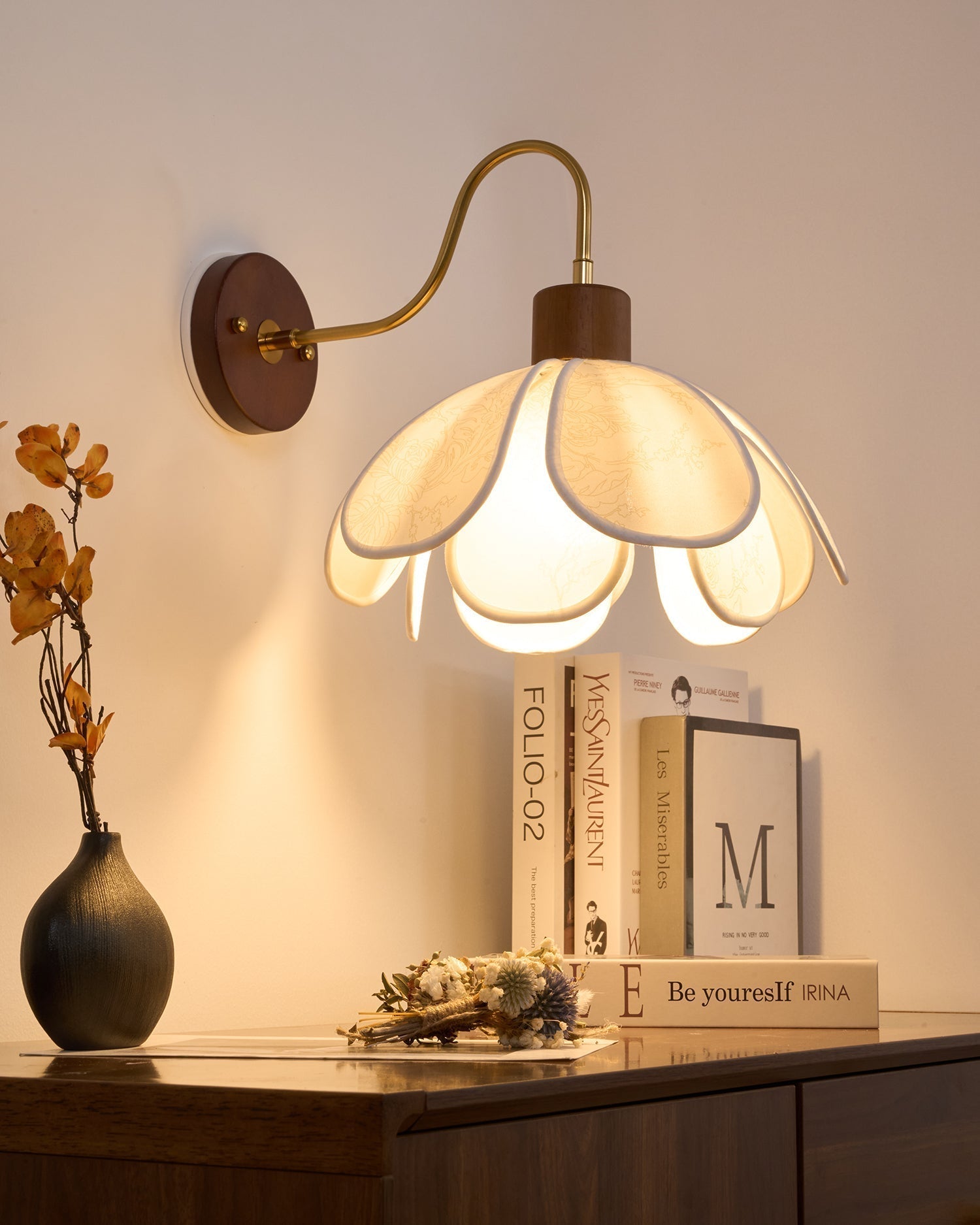 Florayne Vintage Floral Glass Wall Lamp - Letslighting