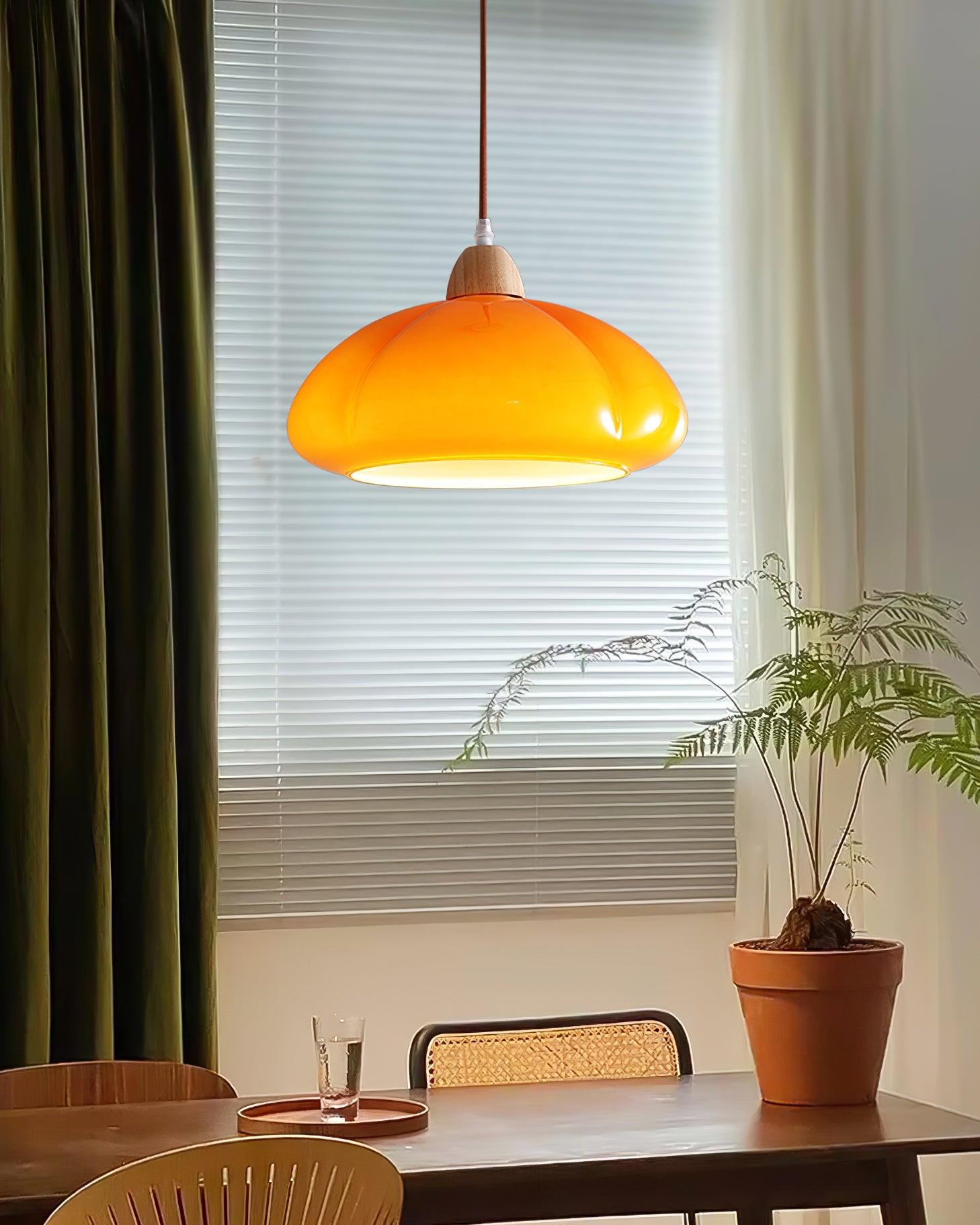 Pendelleuchte Abgerundeter Glasschirm Holzakzent Verspielt Modern-Letslighting