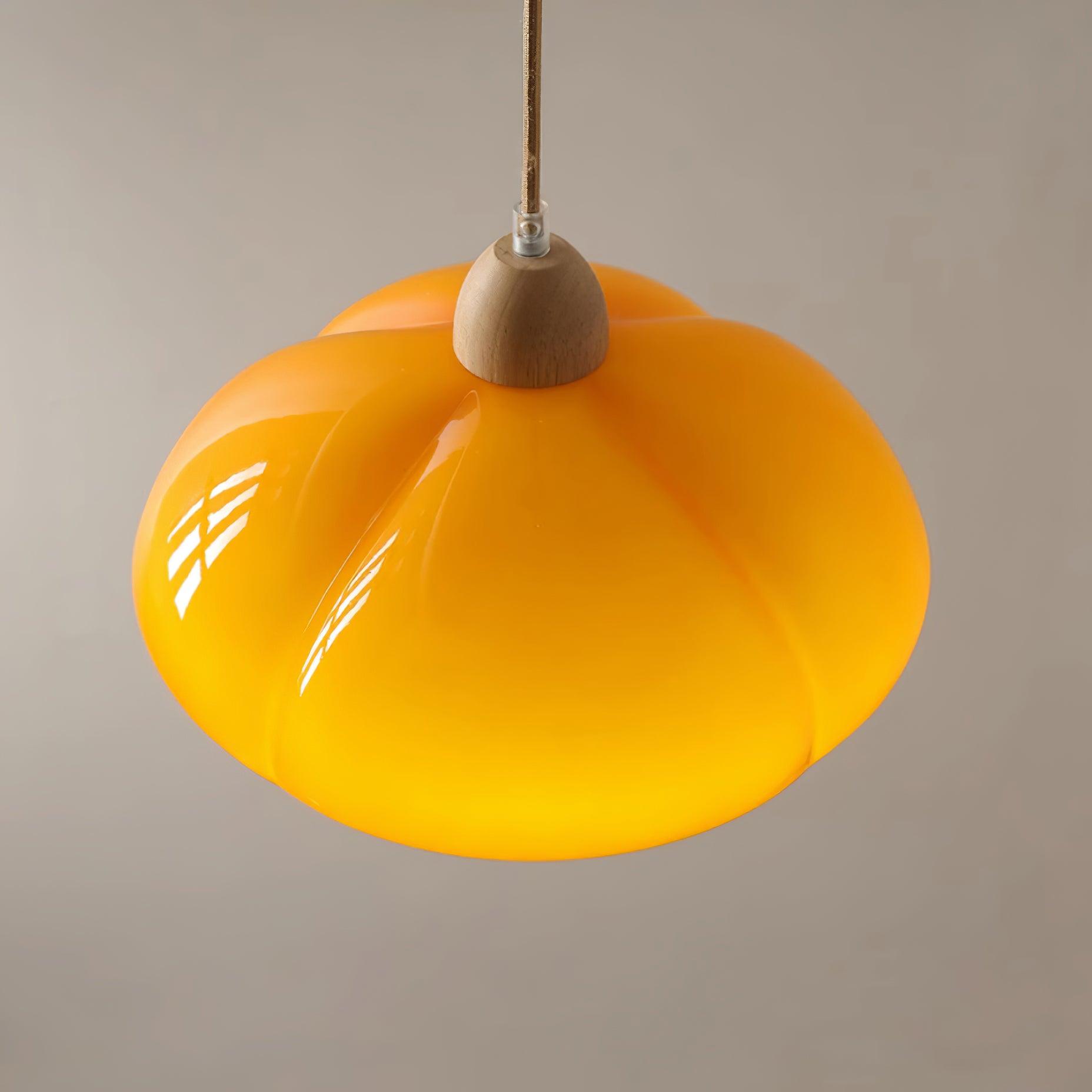 Pendelleuchte Abgerundeter Glasschirm Holzakzent Verspielt Modern-Letslighting