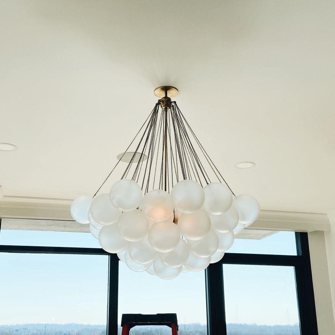 Lustra Kronleuchter Bubble Milchglas-Letslighting