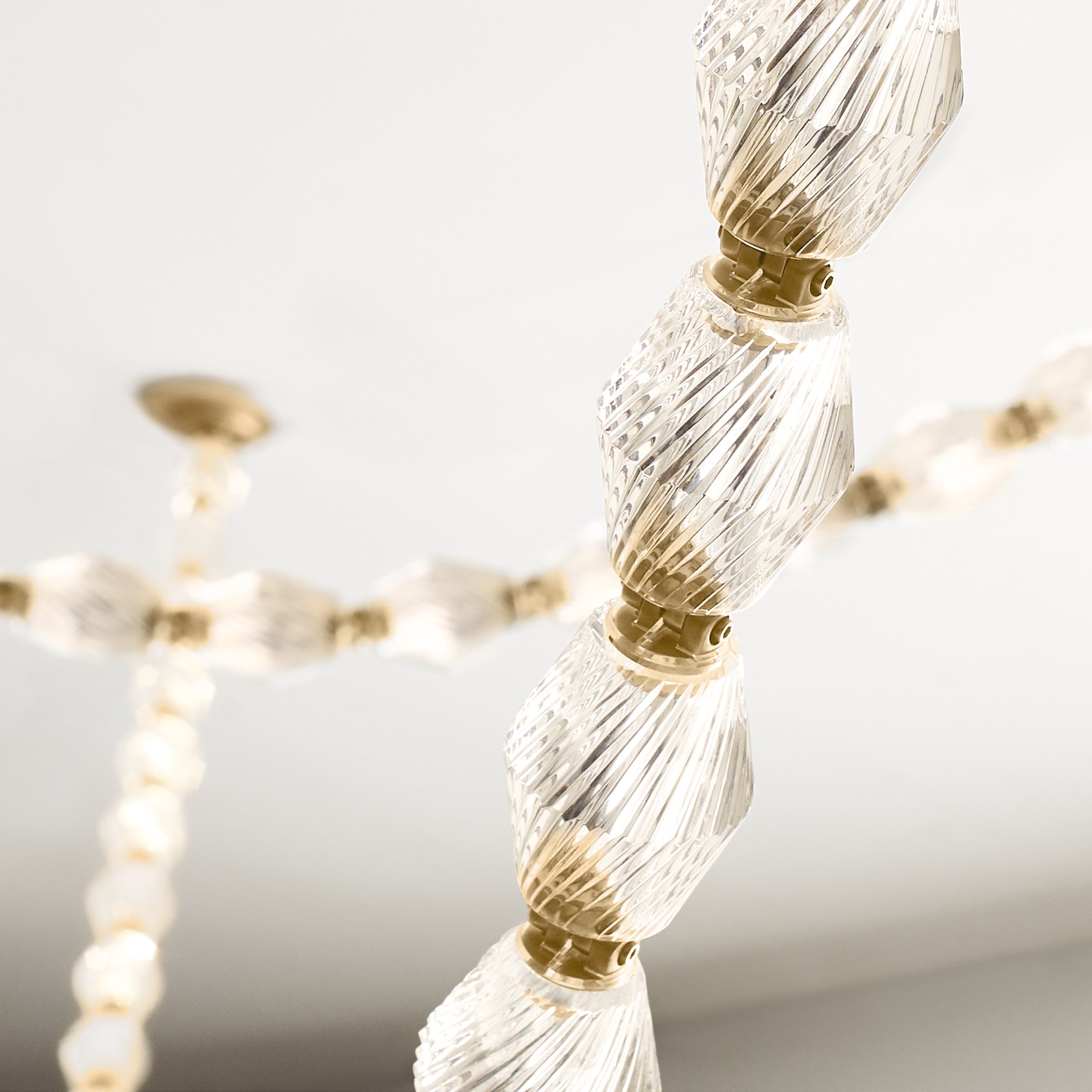 Karma Moderner Minimalistischer Glas-Kronleuchter-Letslighting