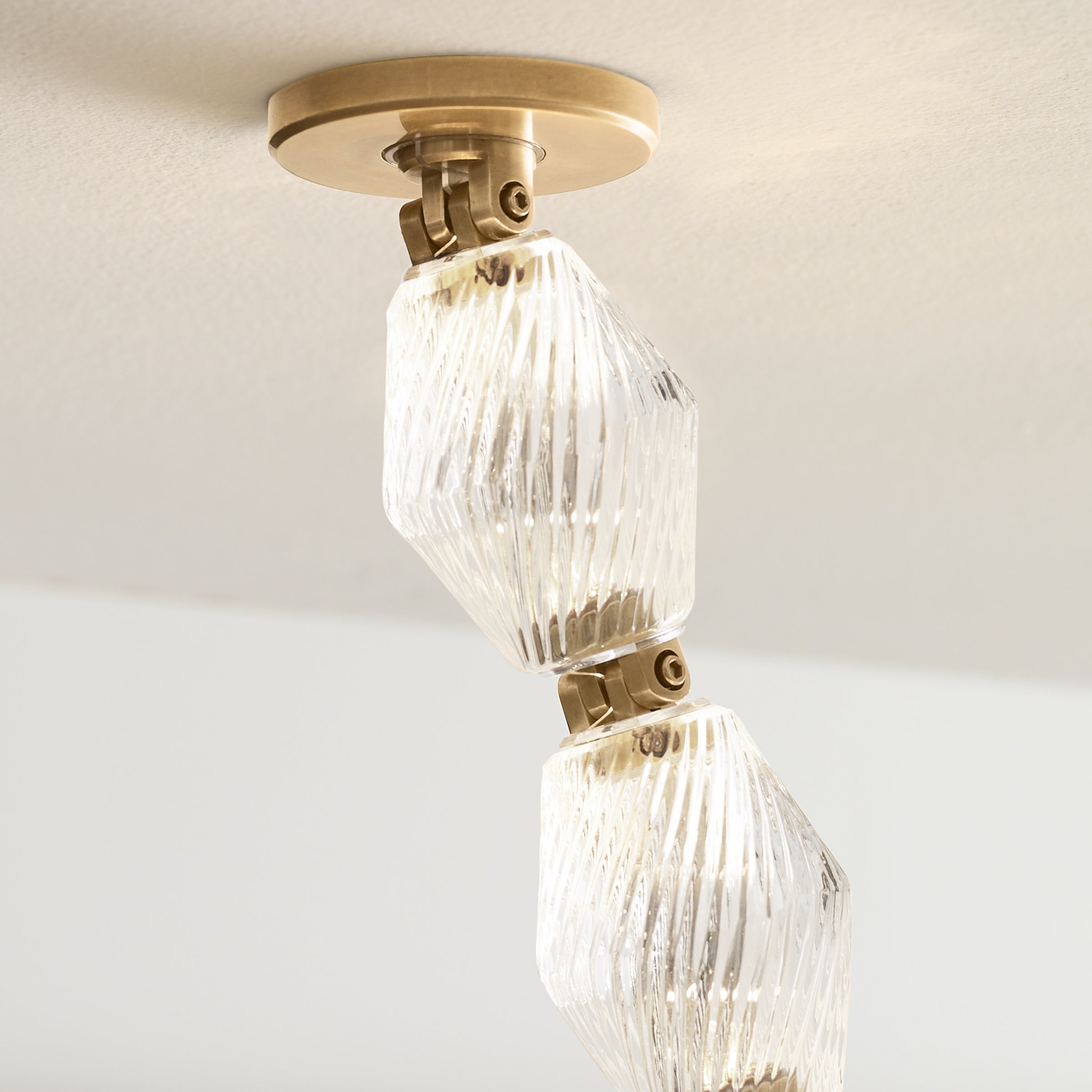 Karma Moderner Minimalistischer Glas-Kronleuchter-Letslighting