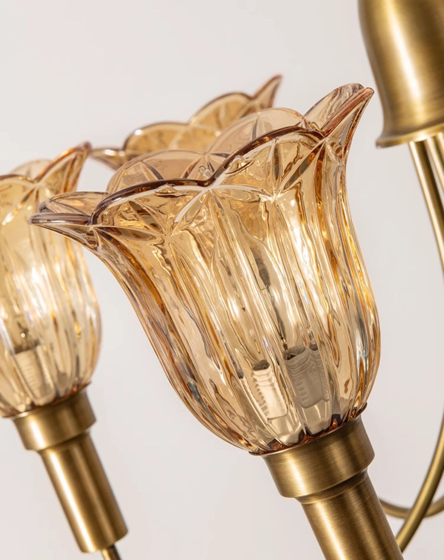 Tempo Vintage Art Messing Kronleuchter-Letslighting