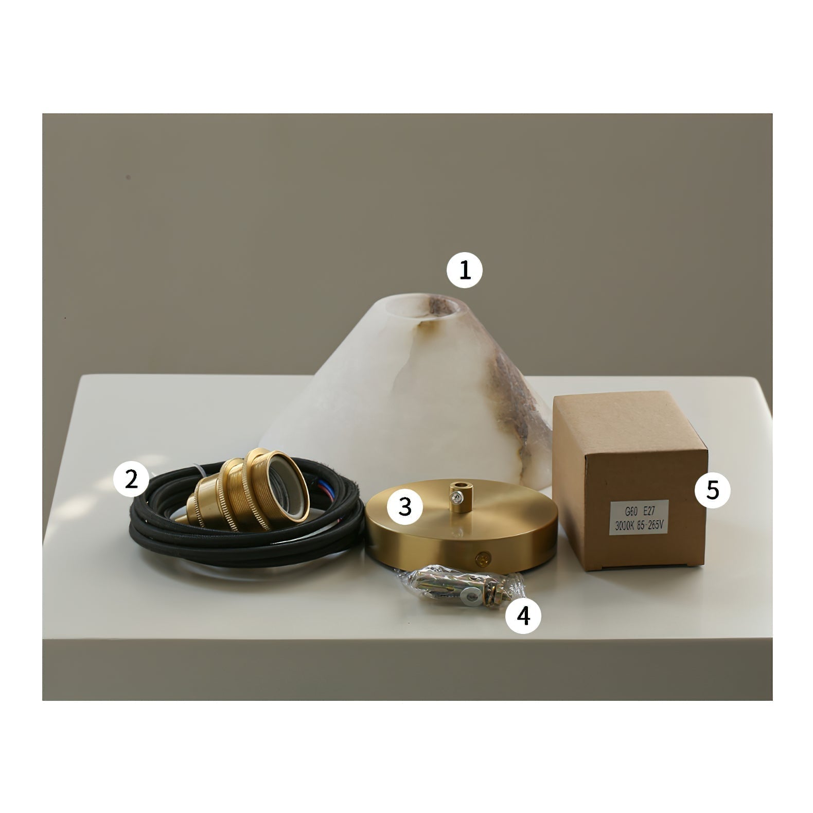 Xen Modern Minimalist Brass Alabaster Pendant Lamp - Letslighting