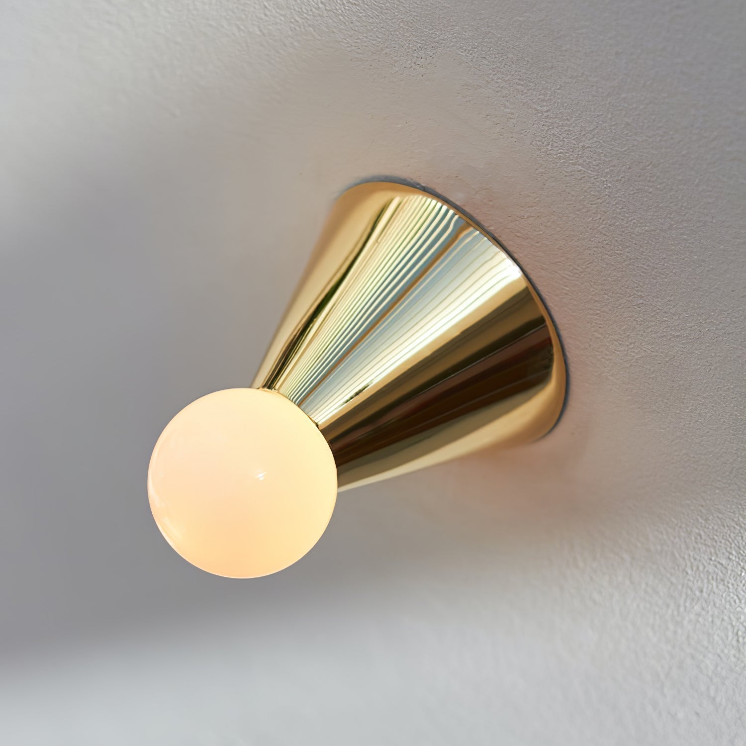 Nycareth Moderne Minimalistische Deckenleuchte aus Glas-Letslighting