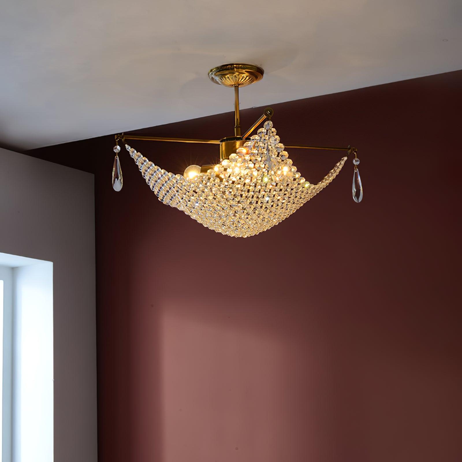 Lustra Kronleuchter mit Kristallketten und Kristall-Letslighting