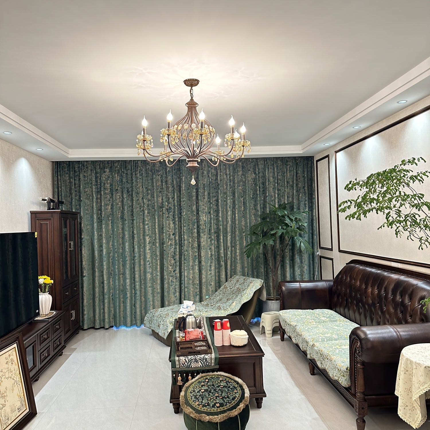 Enorel Vintage Kronleuchter aus Bronze und Kristall-Letslighting