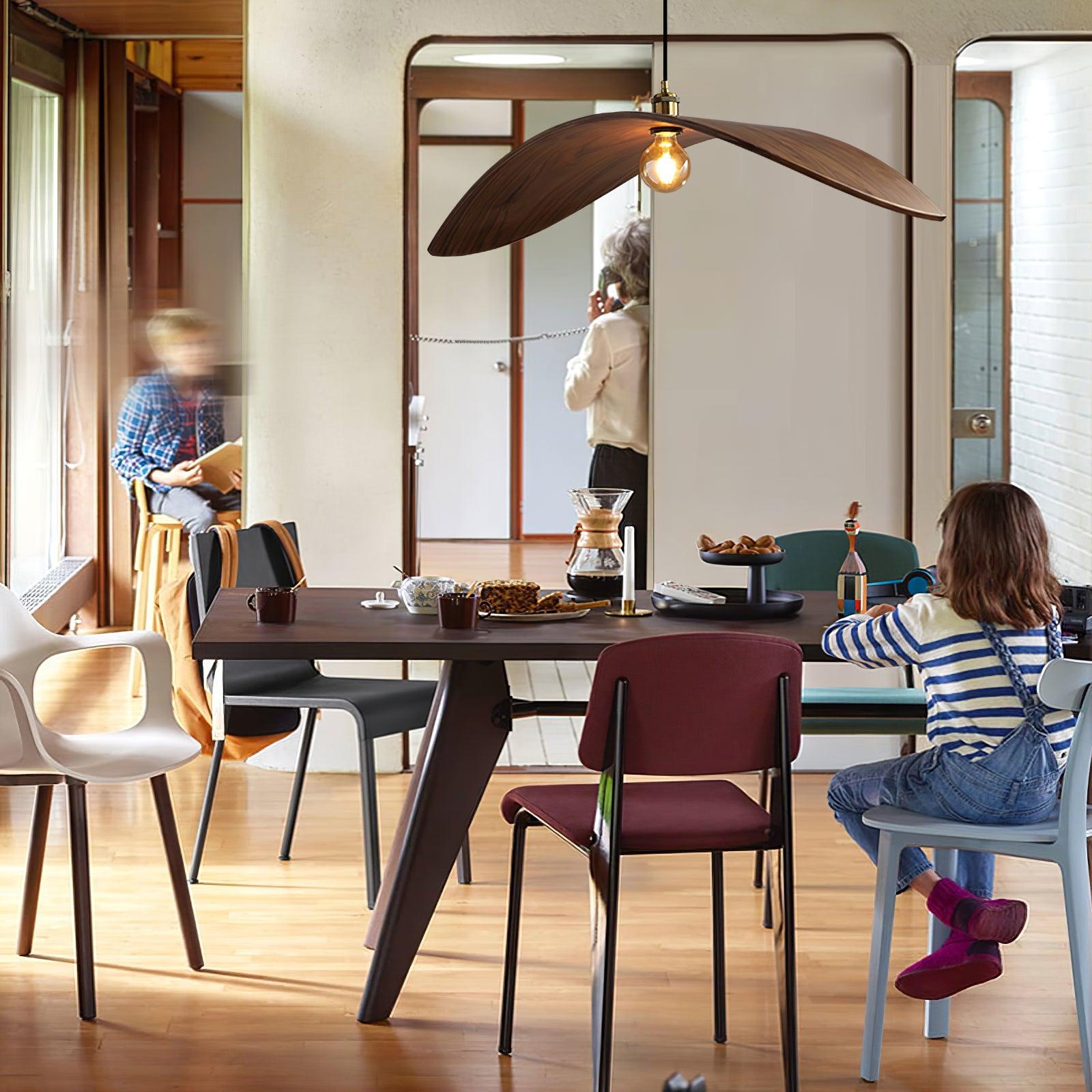 Curve Wooden Pendant Lamp - Blowlighting