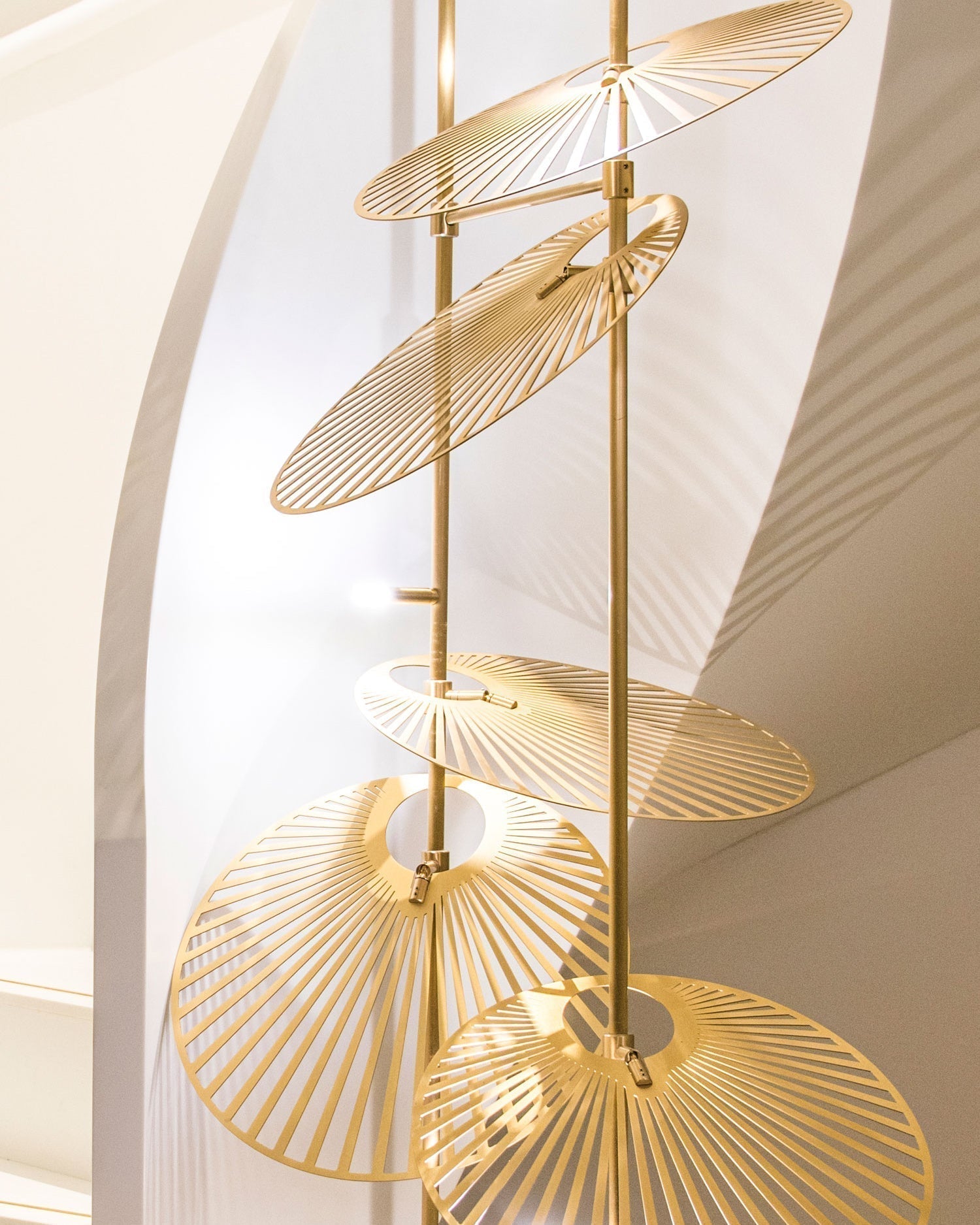 Odoraris Luxus Blatt Kronleuchter-Letslighting