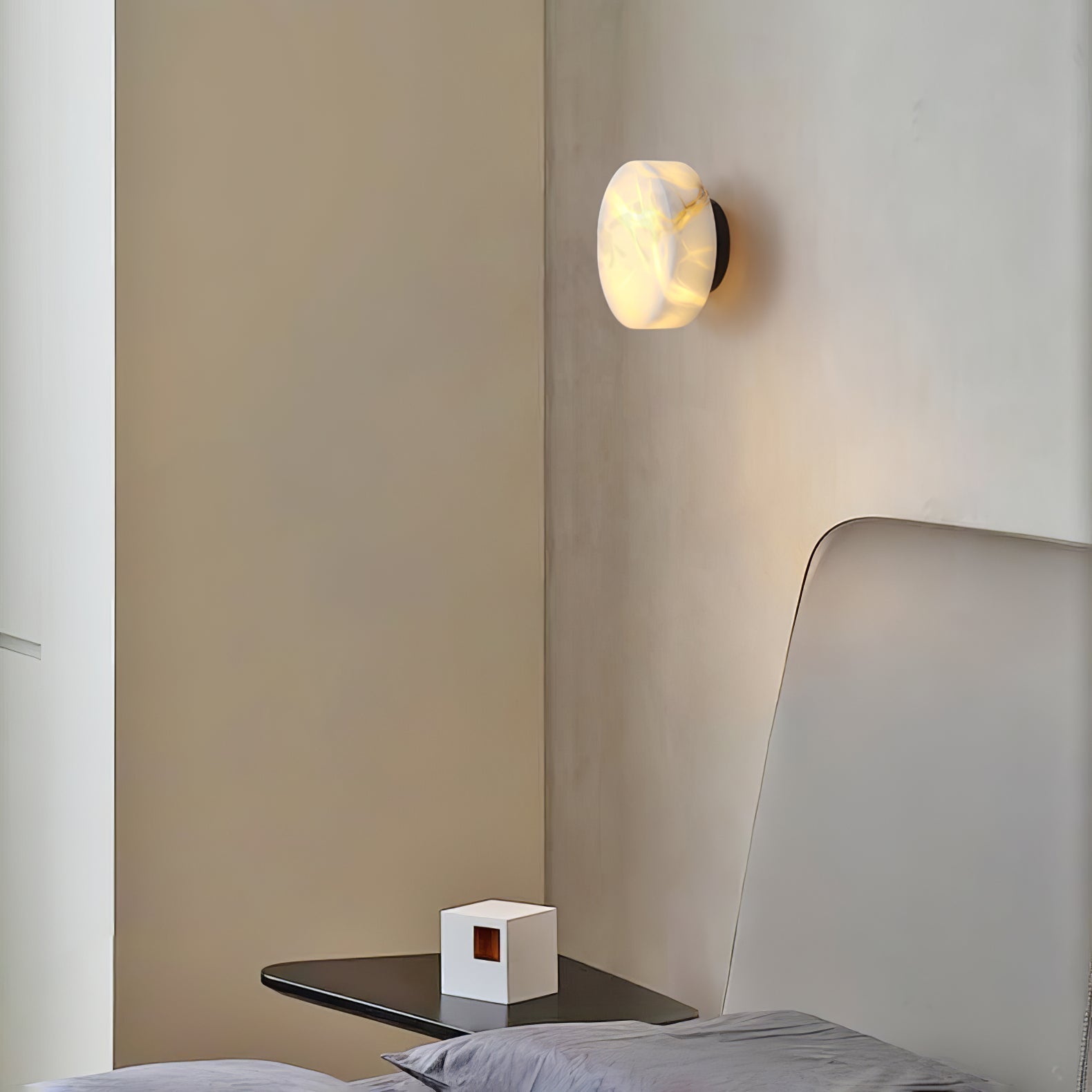 Glim Modern Minimalist Brass Metal Alabaster Wall Lamp - Letslighting