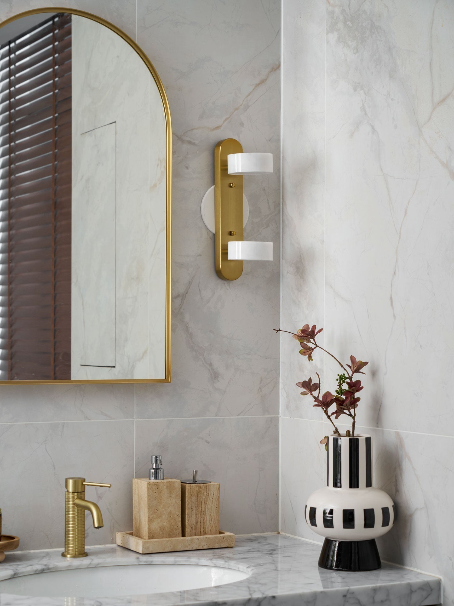 Orshaa Linear Travertine Vanity Light - Neutralighting