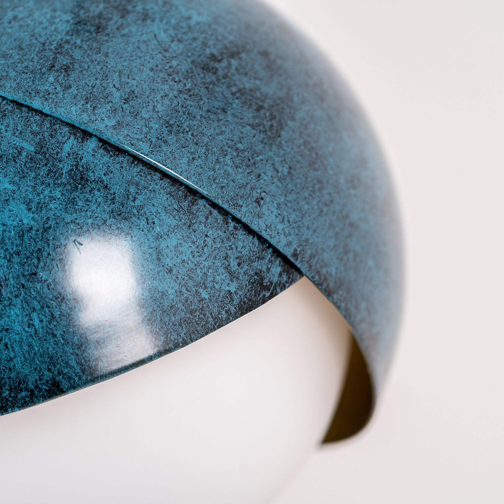 Solara Moderne Pendelleuchte Messing Geschachtelte Opalkugel-Letslighting