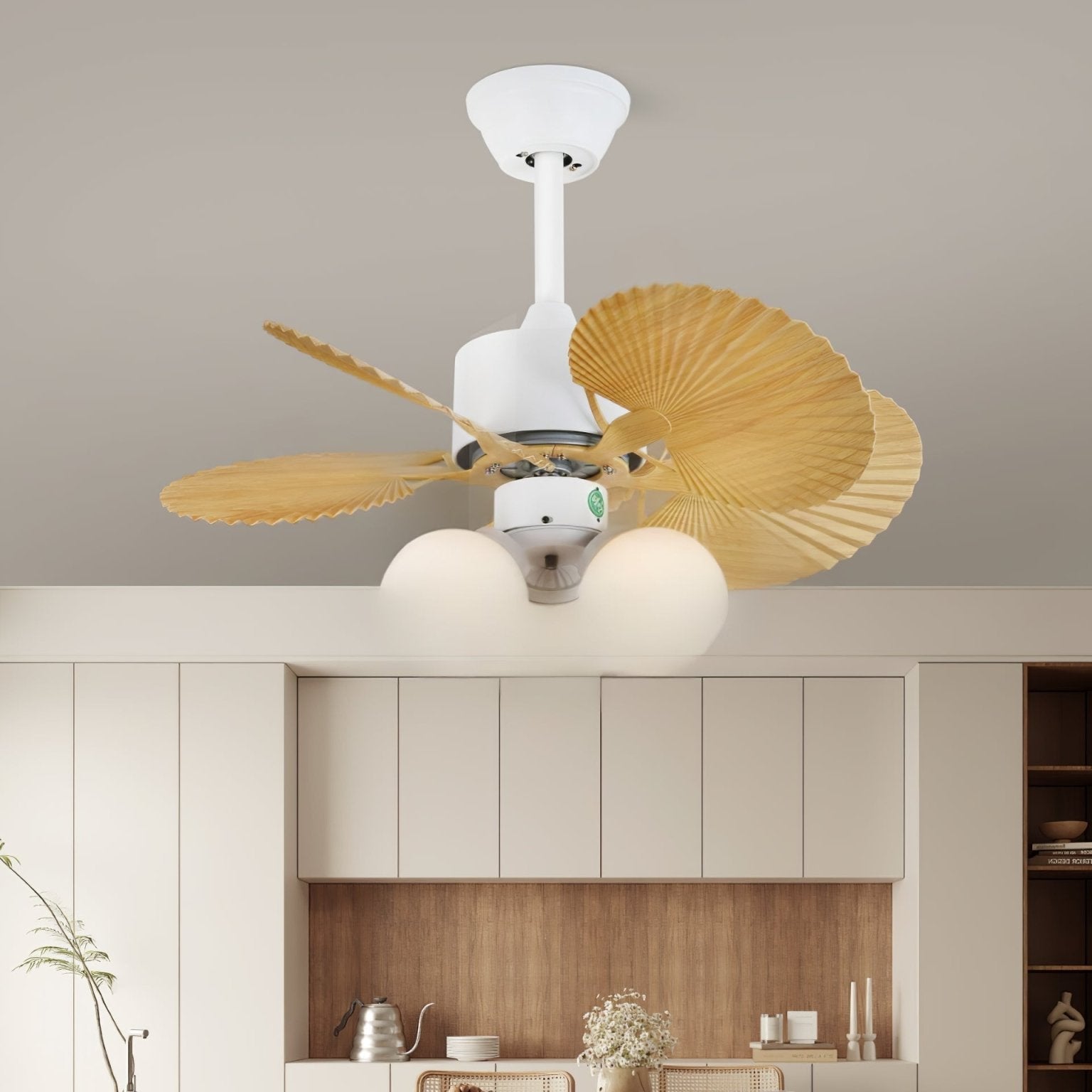 Produktabmessungen für Modell B der Aurelia Deckenventilatorleuchte