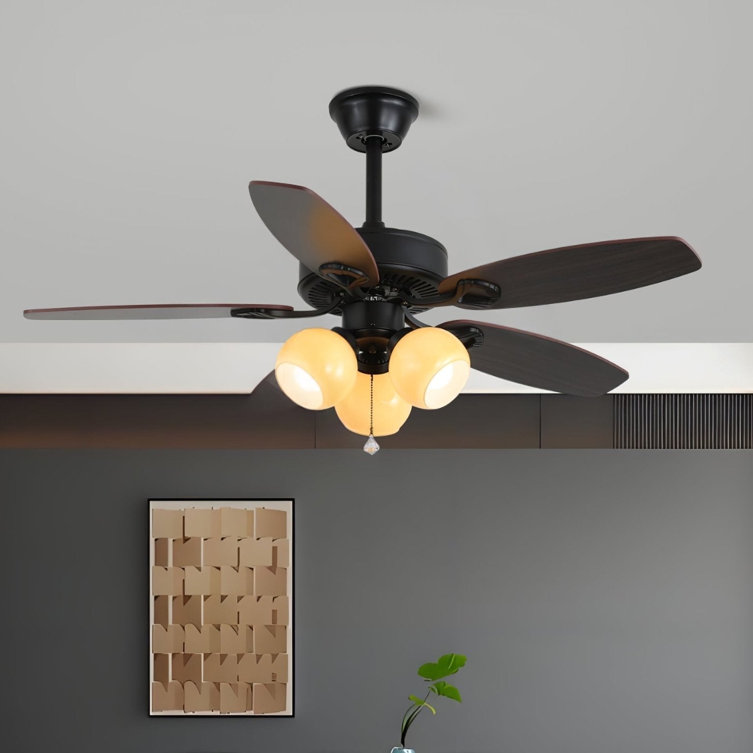 Calviera Vintage Deckenventilatorleuchte aus Holz und Glas mit sich bewegenden Ventilatorflügeln