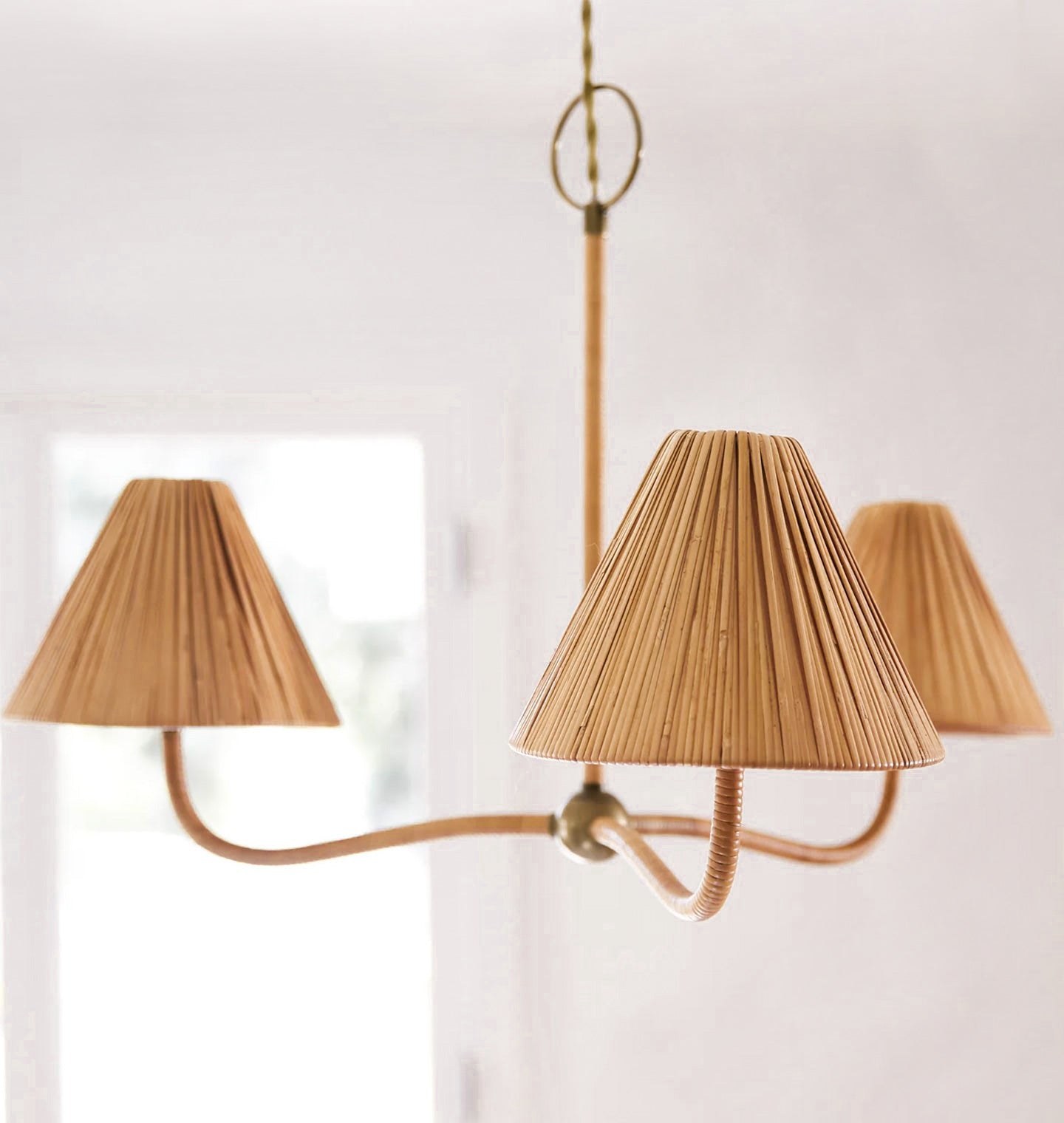 Delphine Eleganter Naturgeflecht-Rattan-Kronleuchter-Letslighting