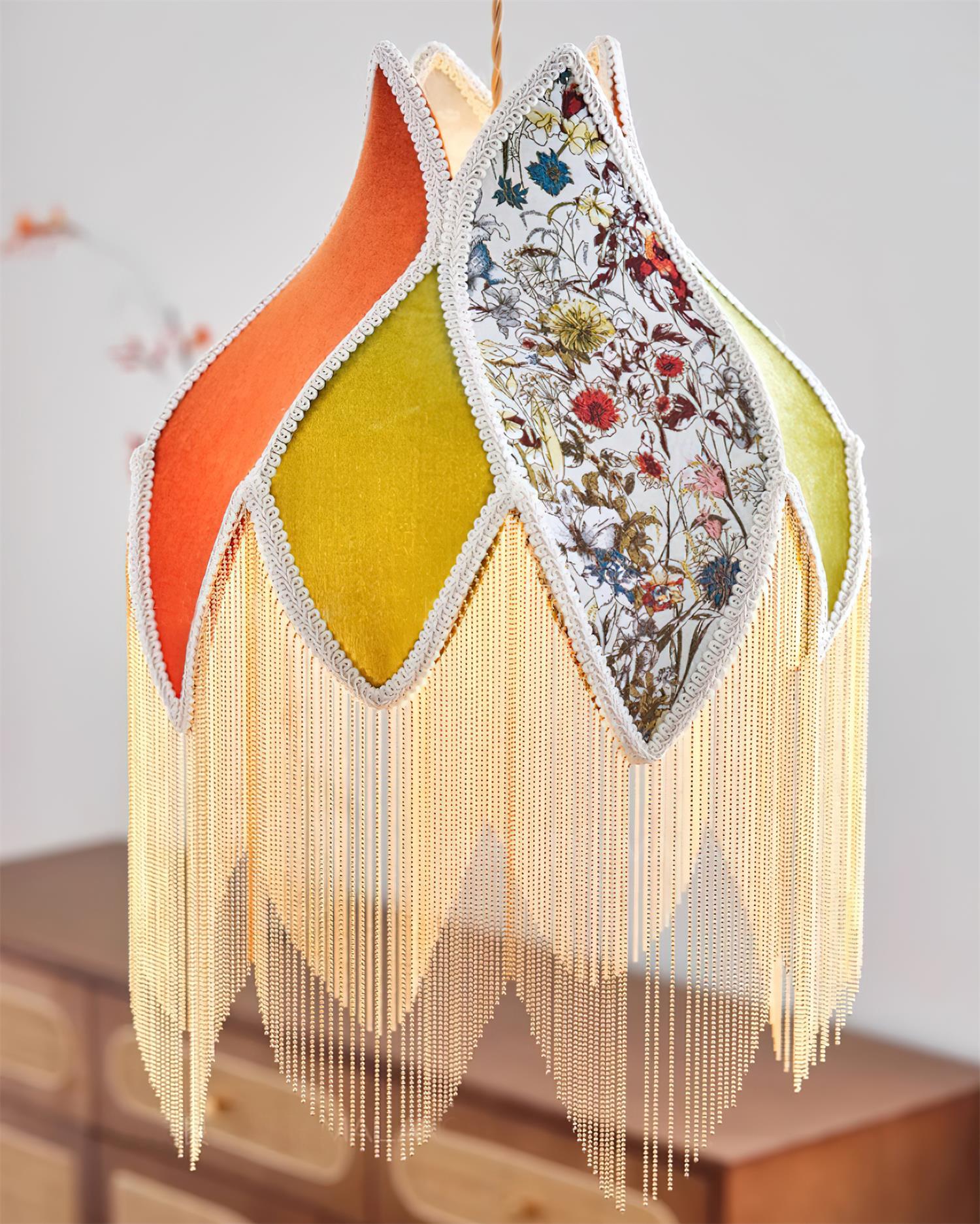 Pendelleuchte Blumenblatt Stoffschirm Fransen Bohemian-Letslighting