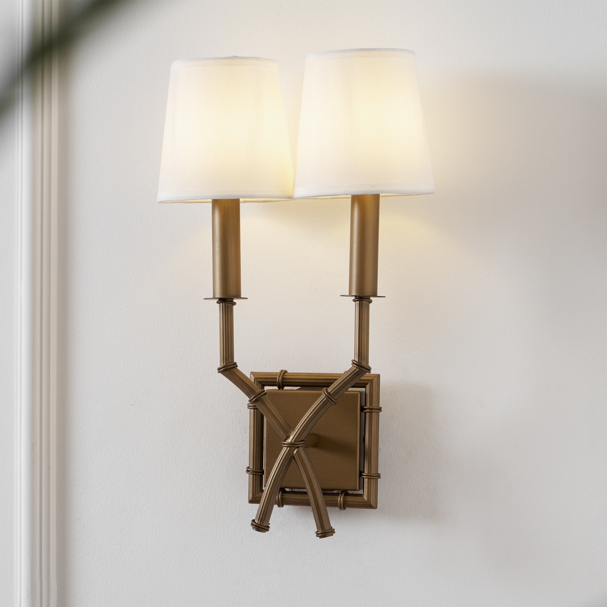 Yelp Industrielle Vintage Wandleuchte aus Bambusgewebe-Letslighting