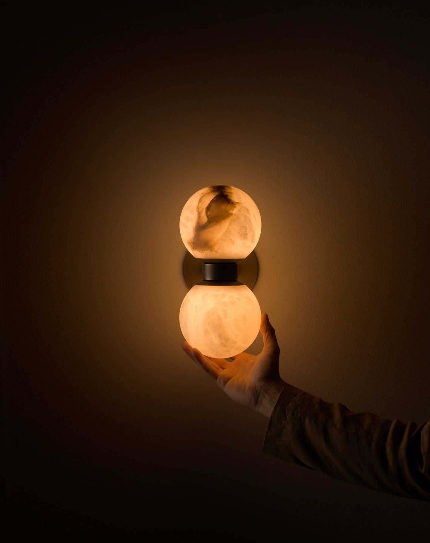 Lush Modern Minimalist Globe Alabaster Wall Lamp - Letslighting