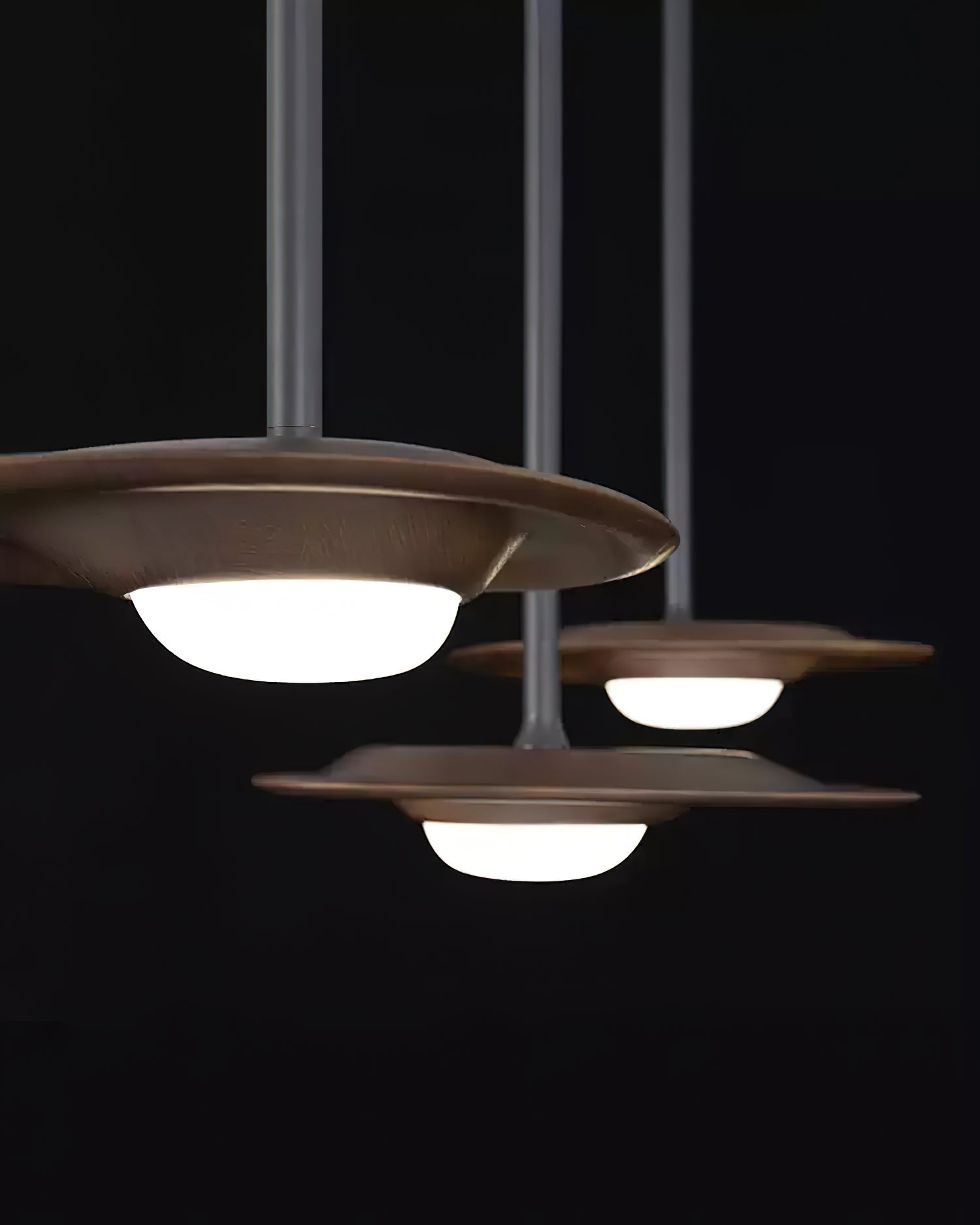 Cesilis Minimalistische Pendelleuchte aus Holz-Letslighting