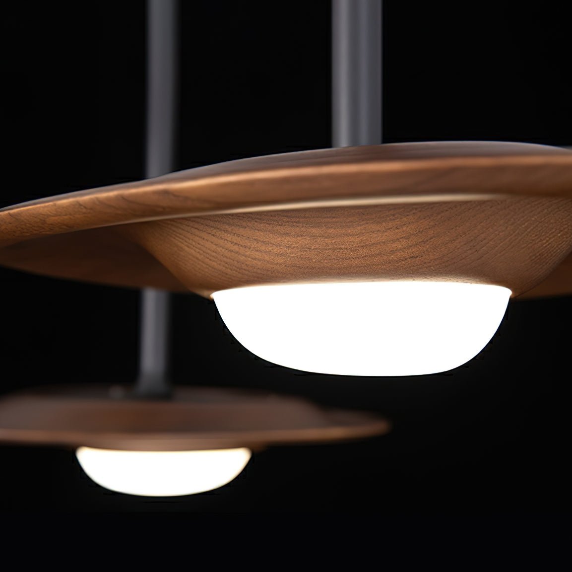Cesilis Minimalistische Pendelleuchte aus Holz-Letslighting