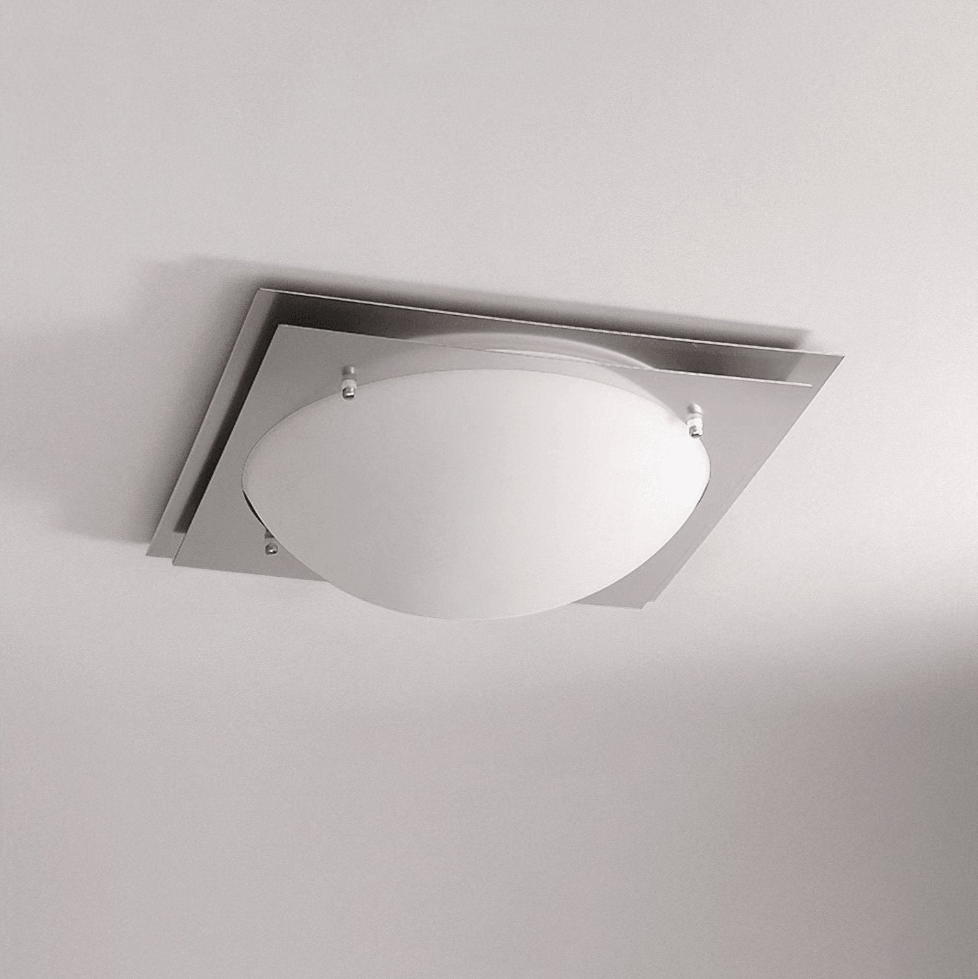 Astrain Deckenleuchte aus Glas und Stahl-Letslighting