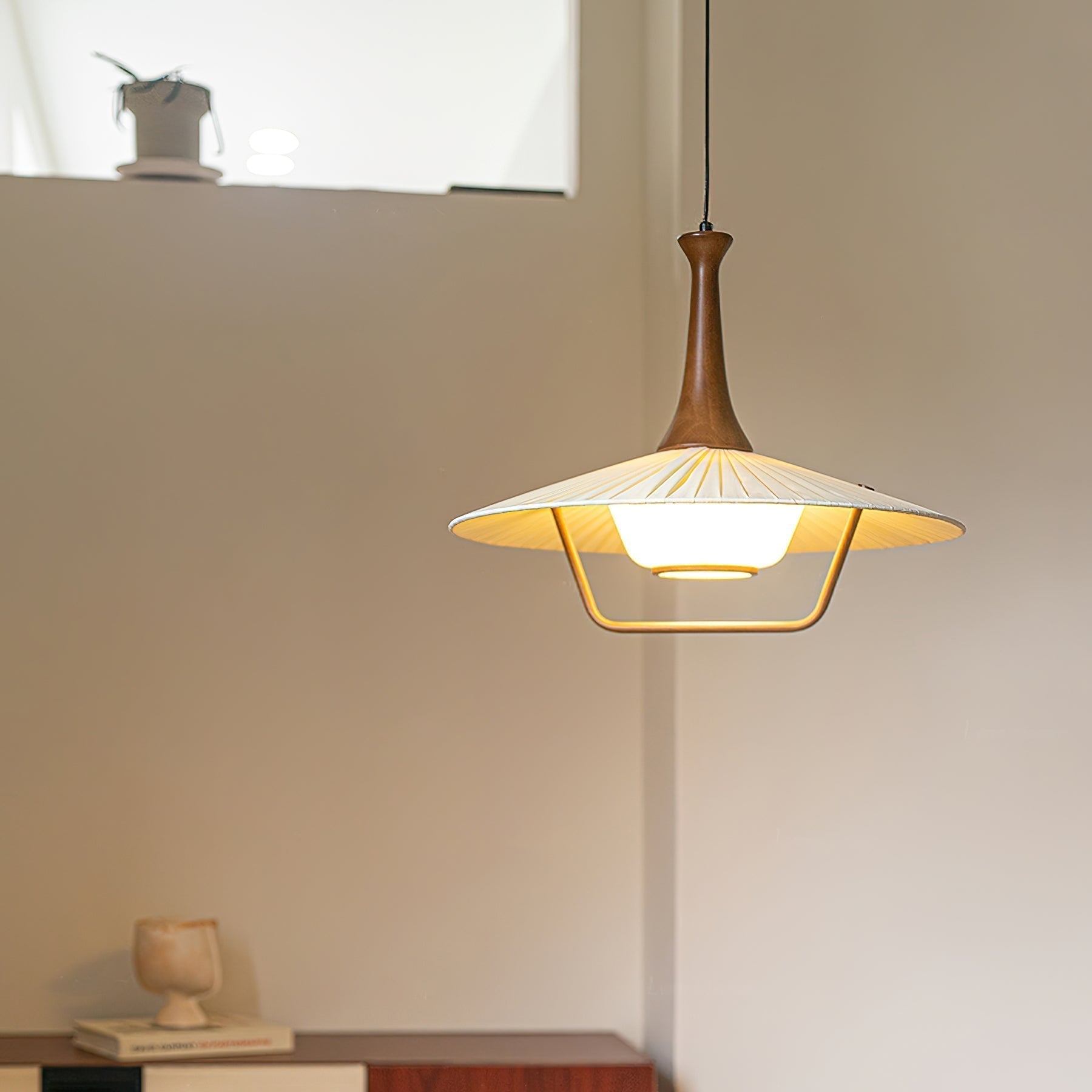 Mydorisra Klassische Stoff-Holz-Pendelleuchte-Letslighting