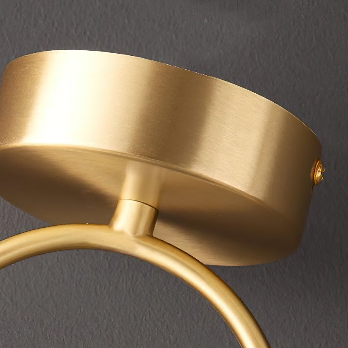 Kyoto Lineare Pendelleuchte aus Walnuss-Messing-Letslighting