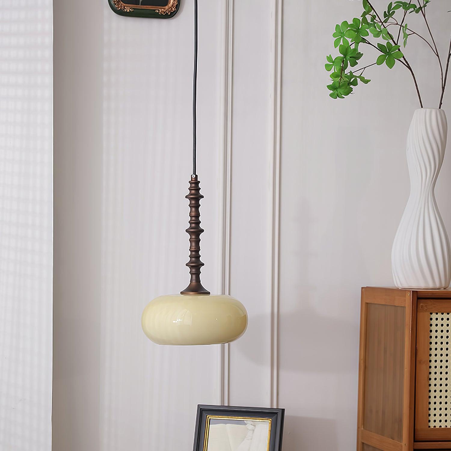 Pendelleuchte Weißer Glasschirm Gedreht Vintage-Letslighting