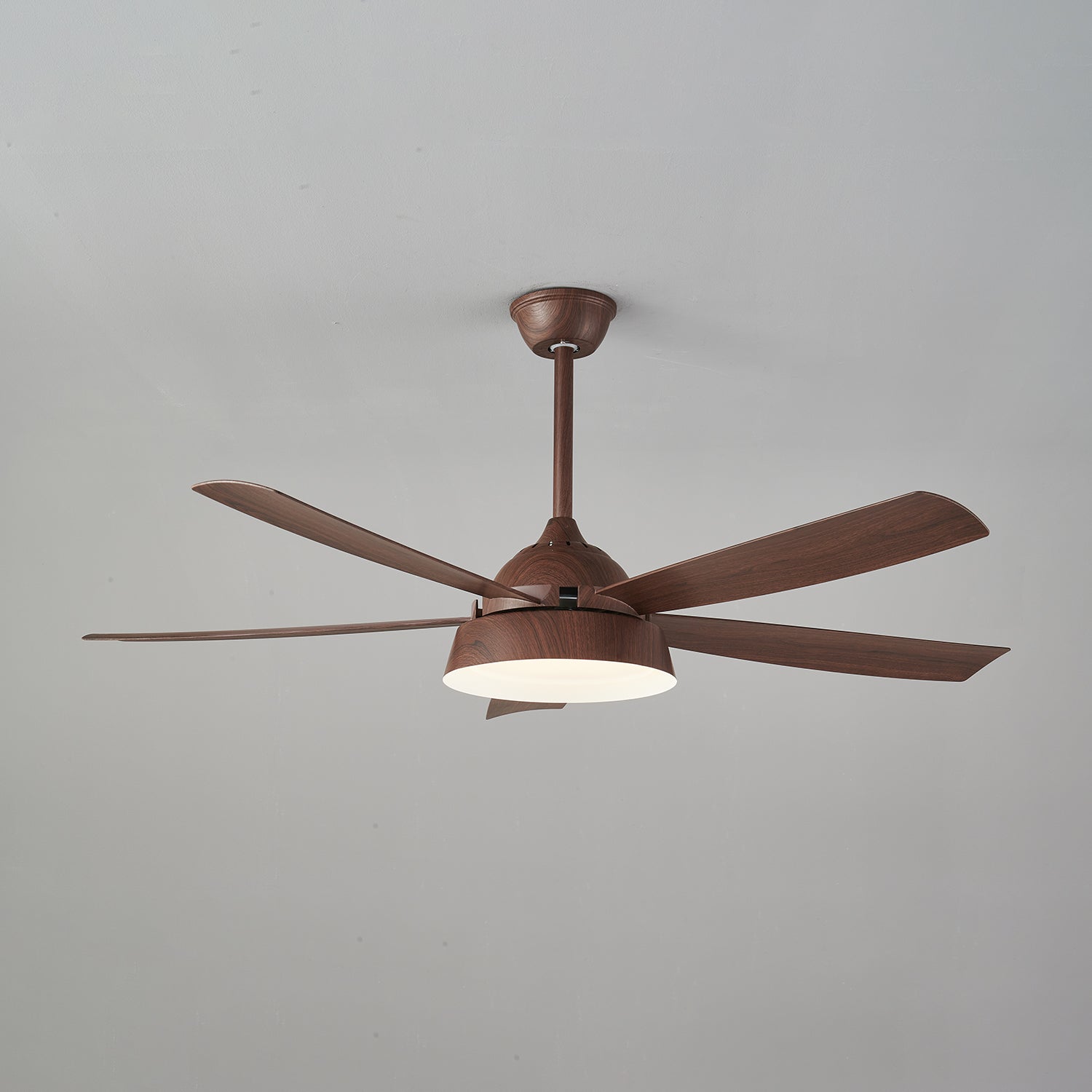 Orvino Deckenventilatorleuchte Holz, Lifestyle-Aufnahme