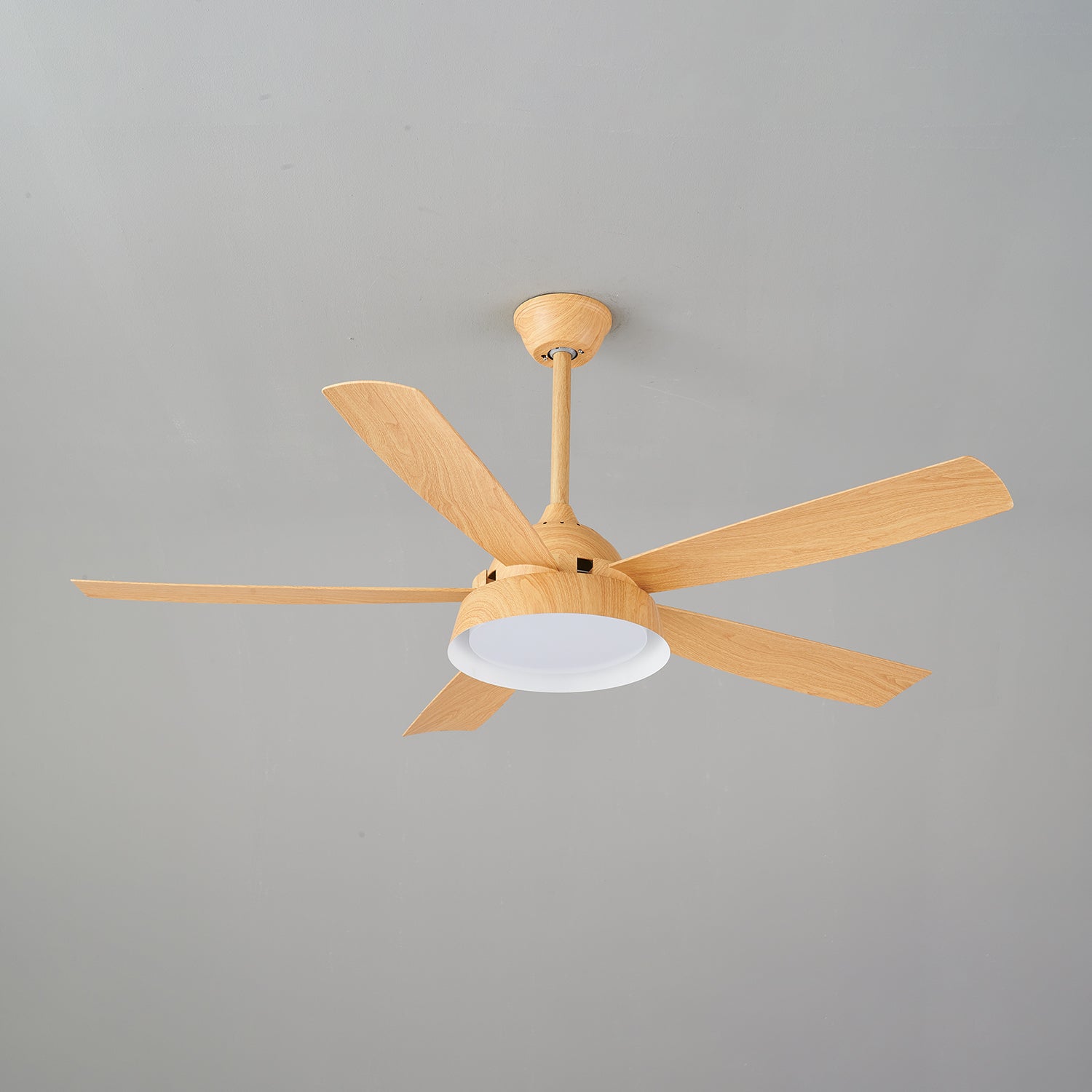 Orvino Deckenventilatorleuchte Holz, Nahaufnahme der LED