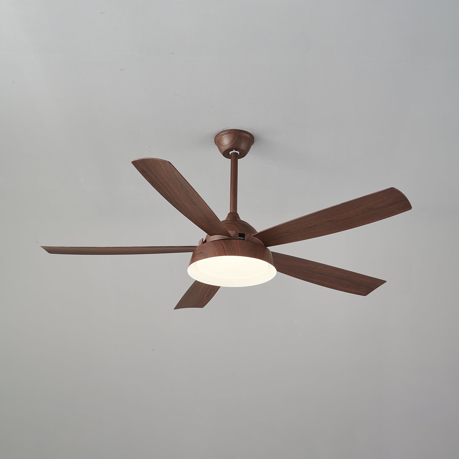 Orvino Deckenventilatorleuchte Holz, Detail des reinen Kupfermotors