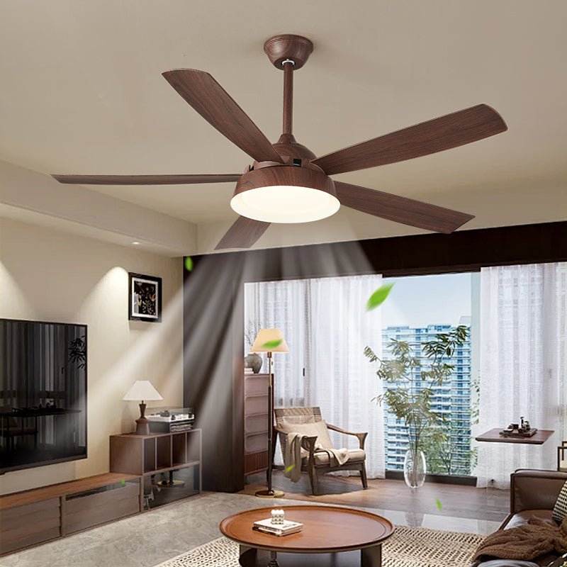 Orvino Deckenventilatorleuchte Holz, schräge Ansicht
