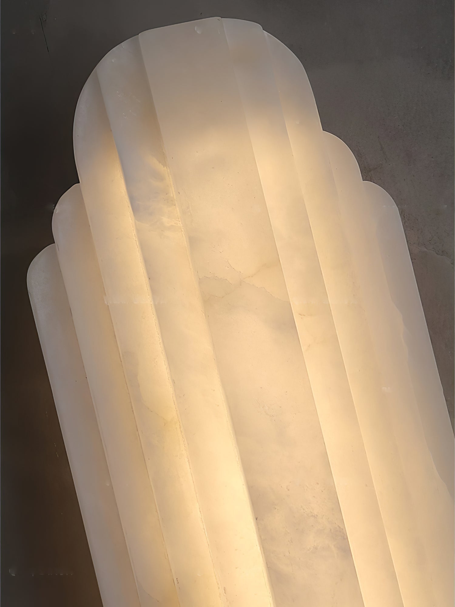 Avthaaris Art Deco Alabaster Wall Light - Neutralighting