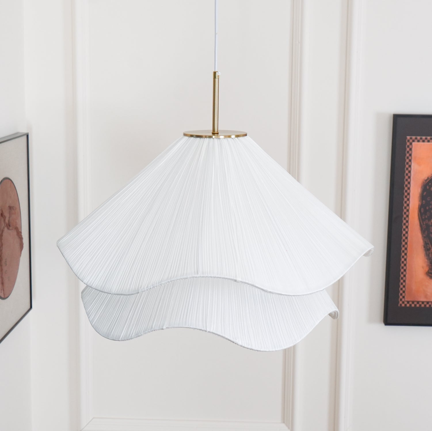 Revn Moderne Art-Déco-Pendelleuchte mit Blumenmotiv