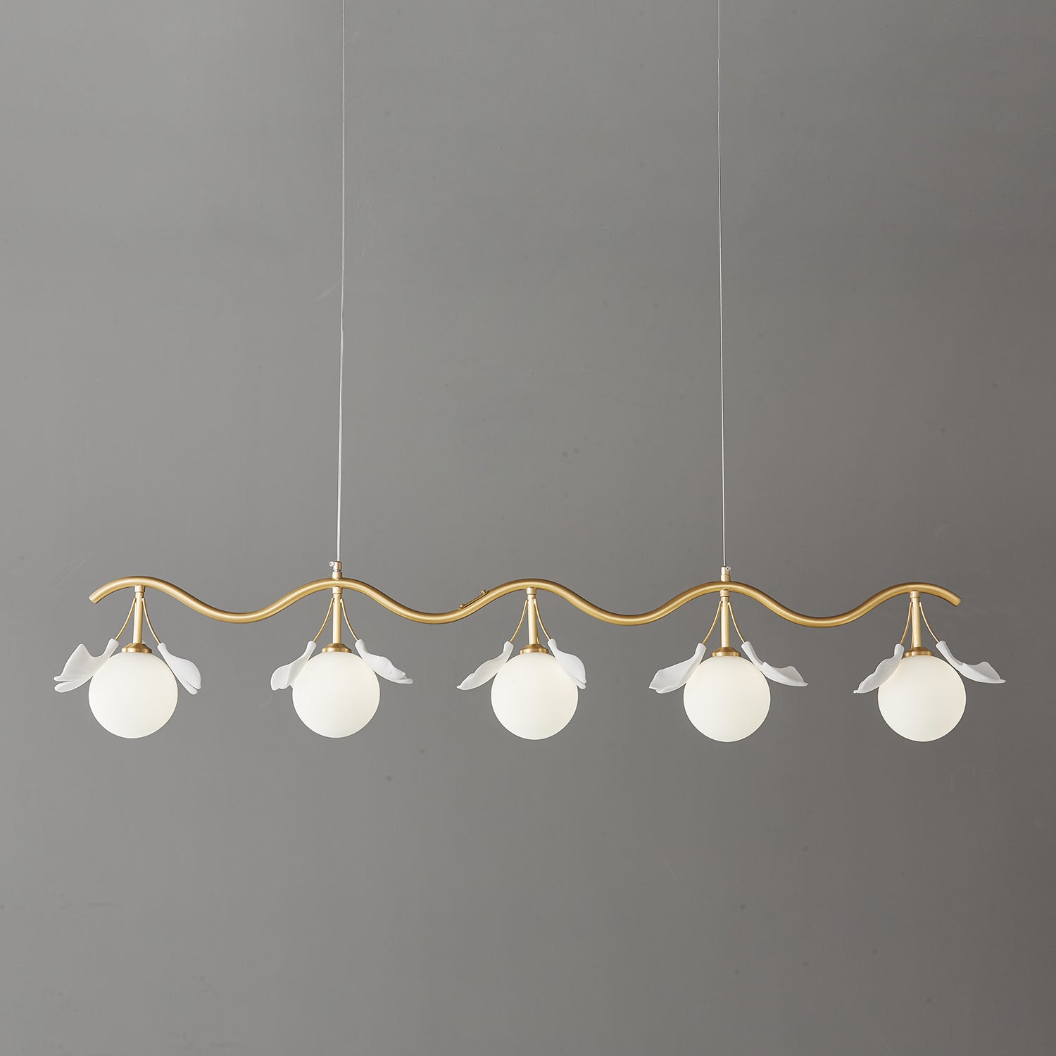Olivia Keramik Gingko Blume Messing Kronleuchter-Letslighting