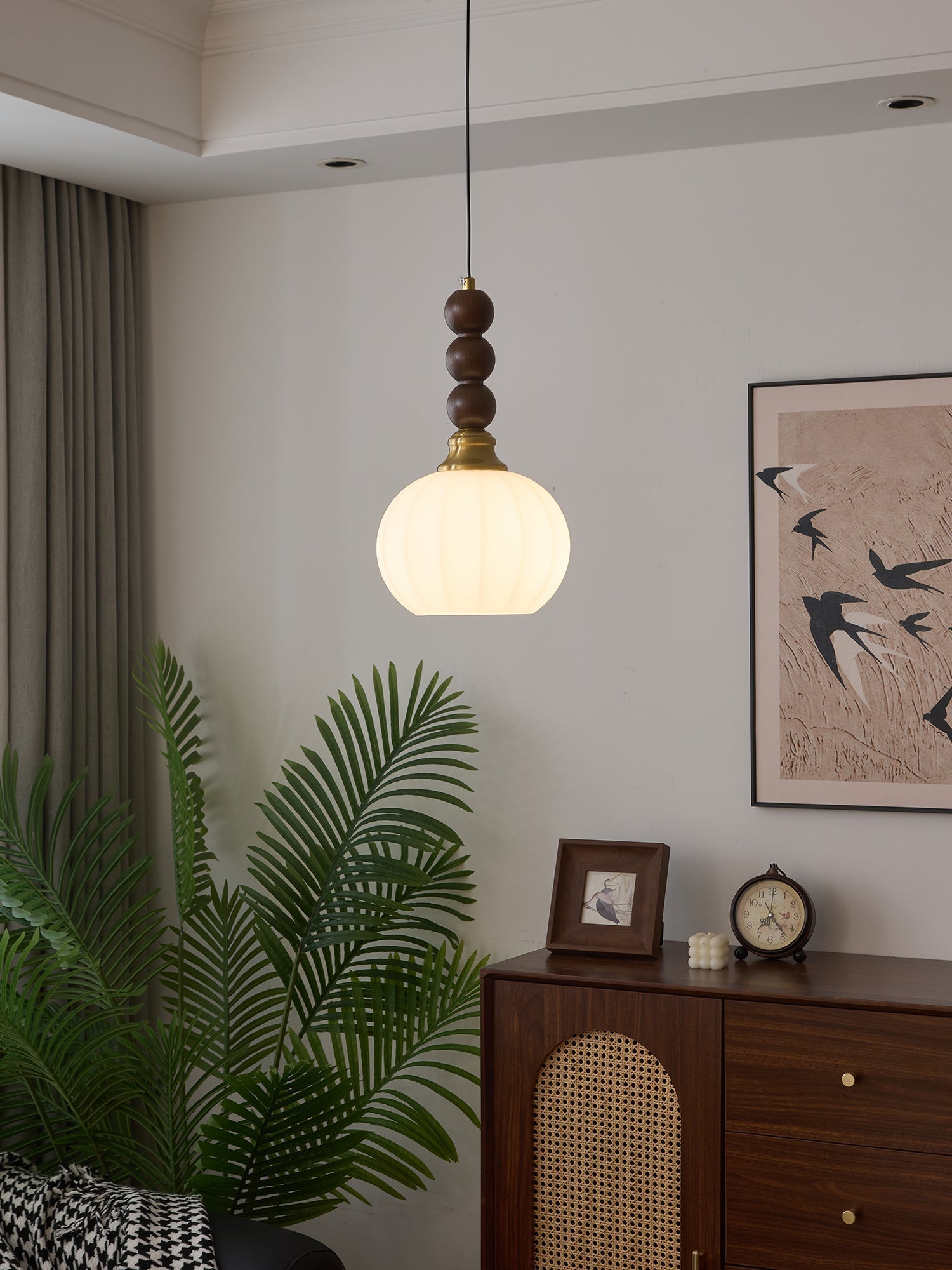 Evandra Pendant Light - Blowlighting