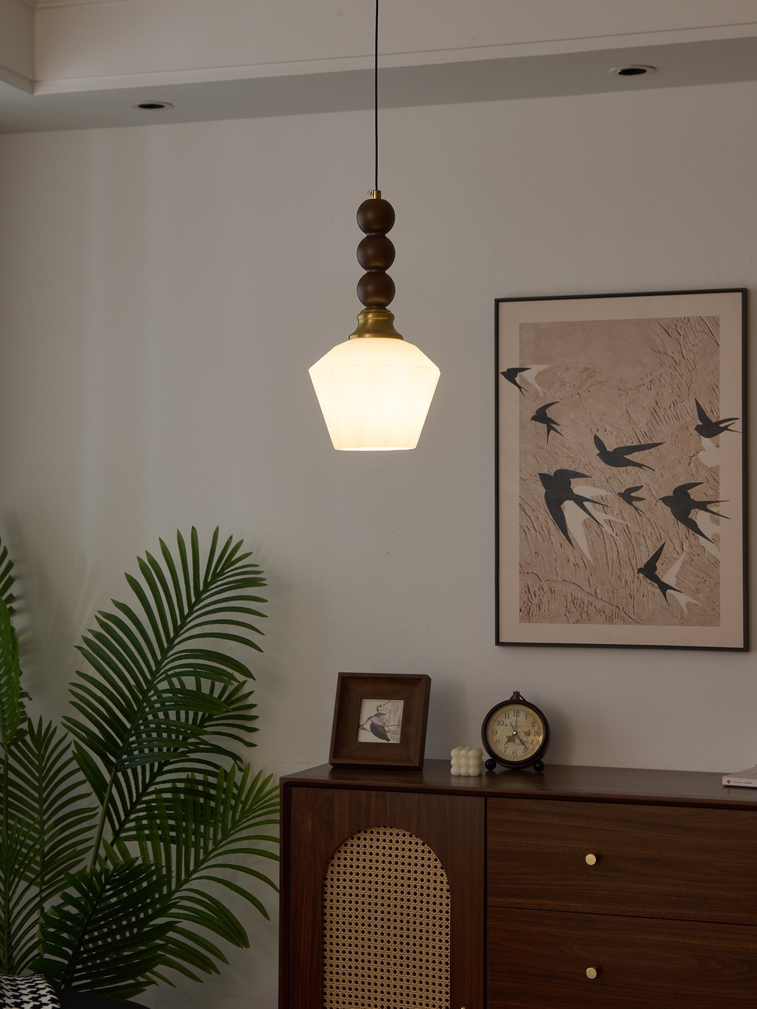 Evandra Pendant Light - Blowlighting