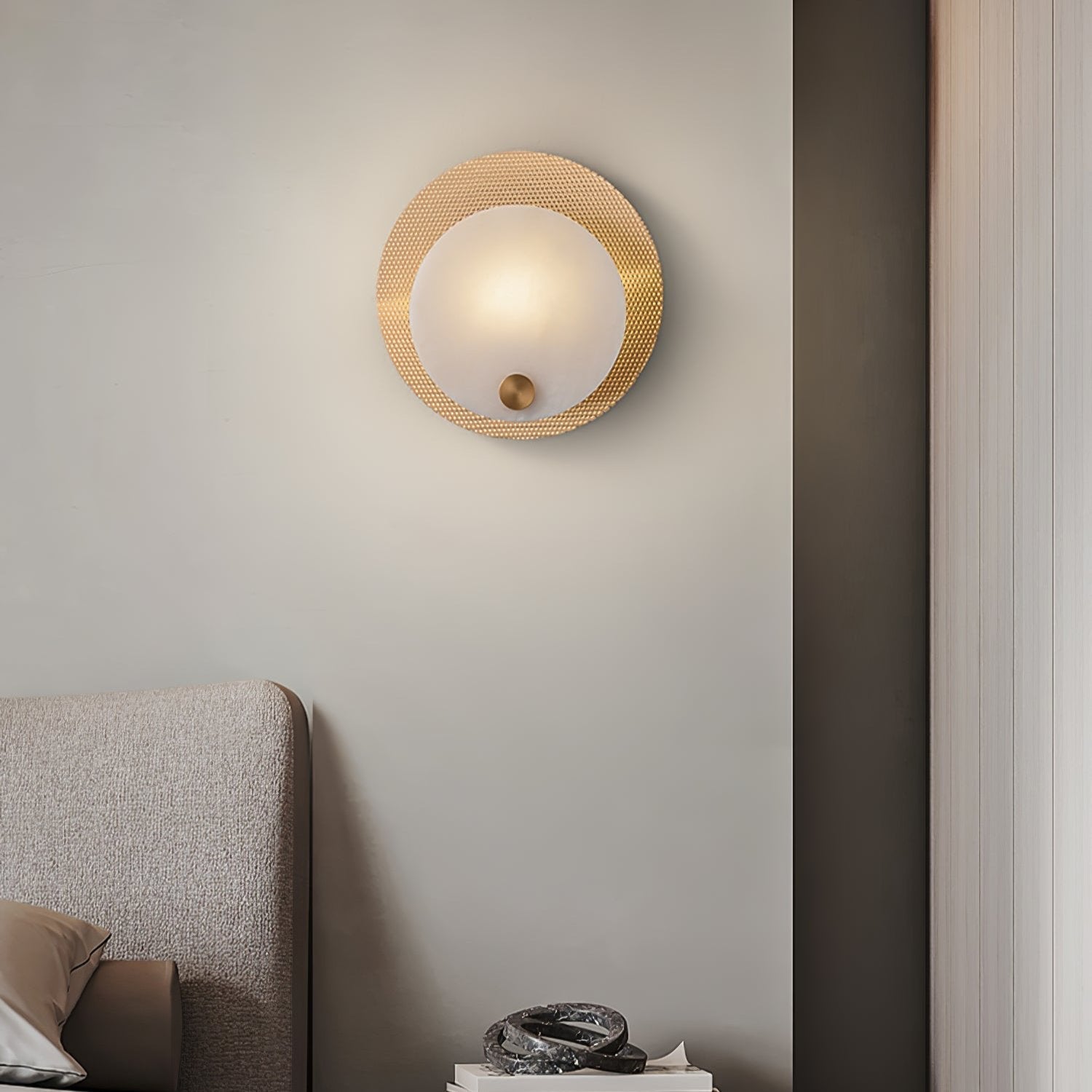 Ilzore Circular Glass Ceiling Light - Neutralighting