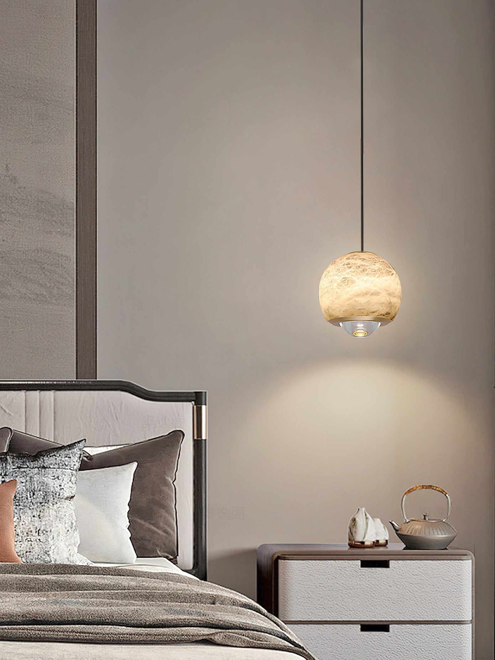 Zephaan Modern Minimalist Brass Alabaster Pendant Light - Letslighting