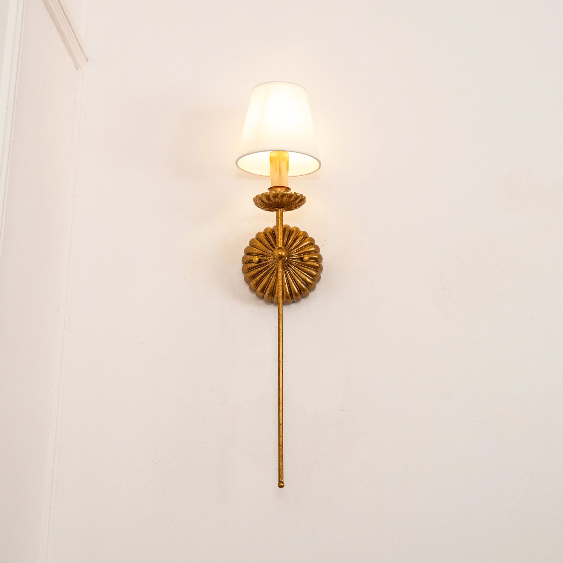 Axiom Wandleuchte Gold Vintage Industrial-Letslighting