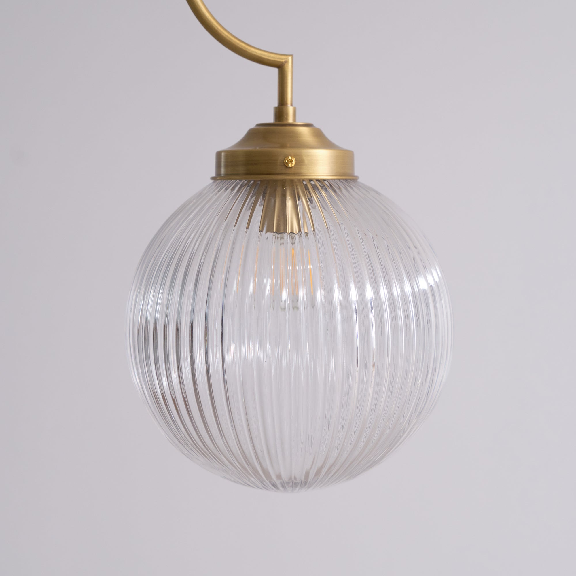 Vavenia Kronleuchter aus Messing und Glas-Letslighting