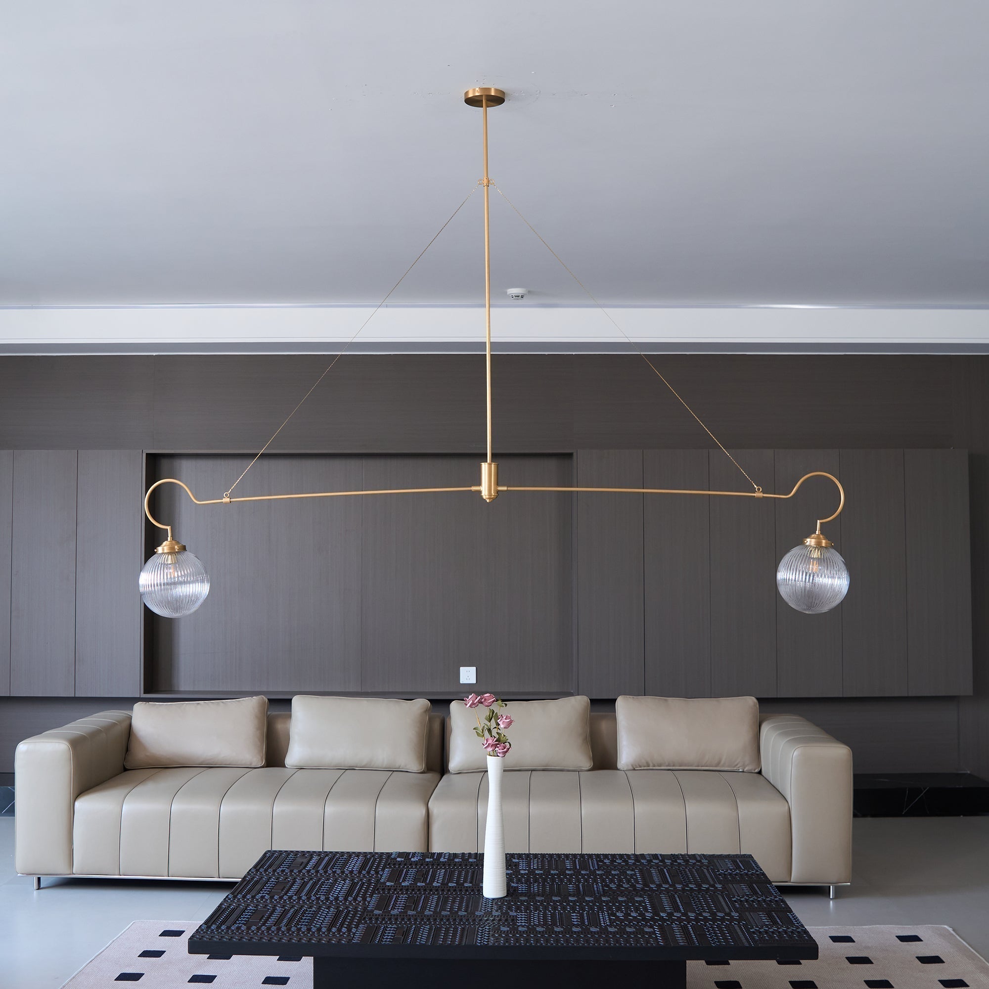 Vavenia Kronleuchter aus Messing und Glas-Letslighting