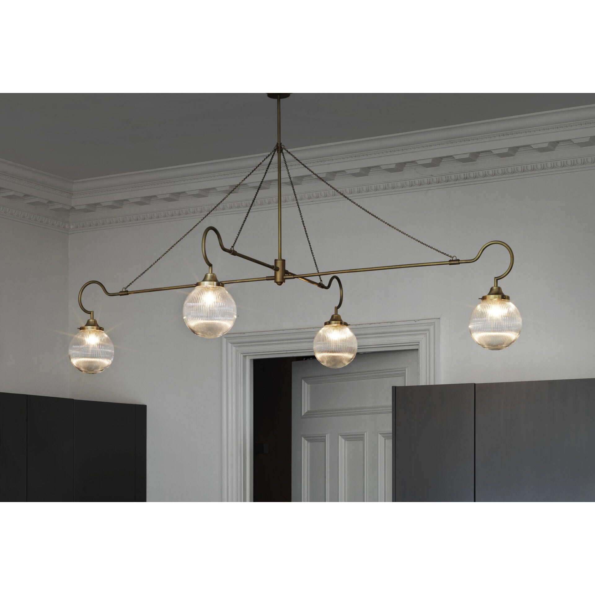 Vavenia Kronleuchter aus Messing und Glas-Letslighting