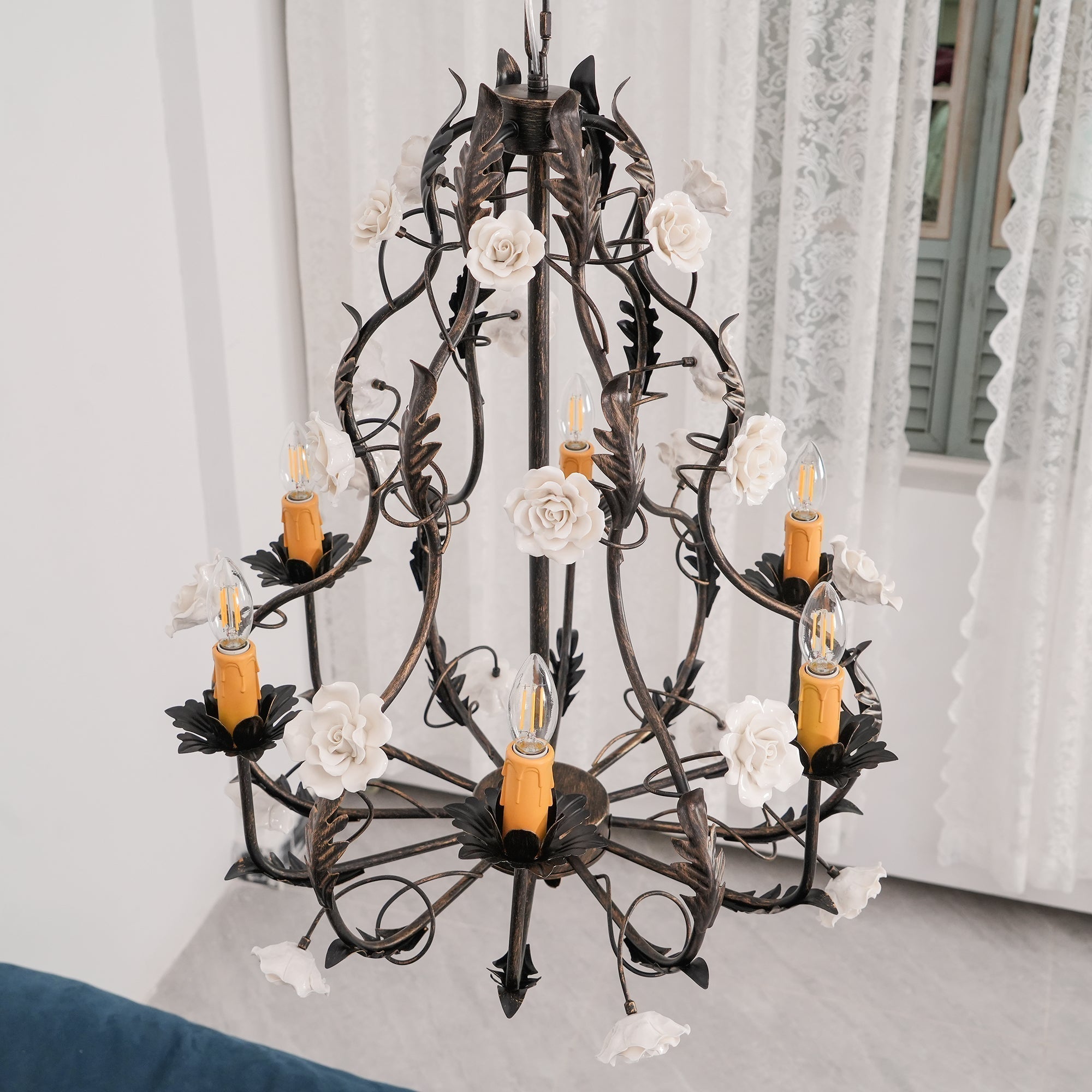 Araeyra Postmoderner Luxus Rosen-Keramik-Kronleuchter-Letslighting