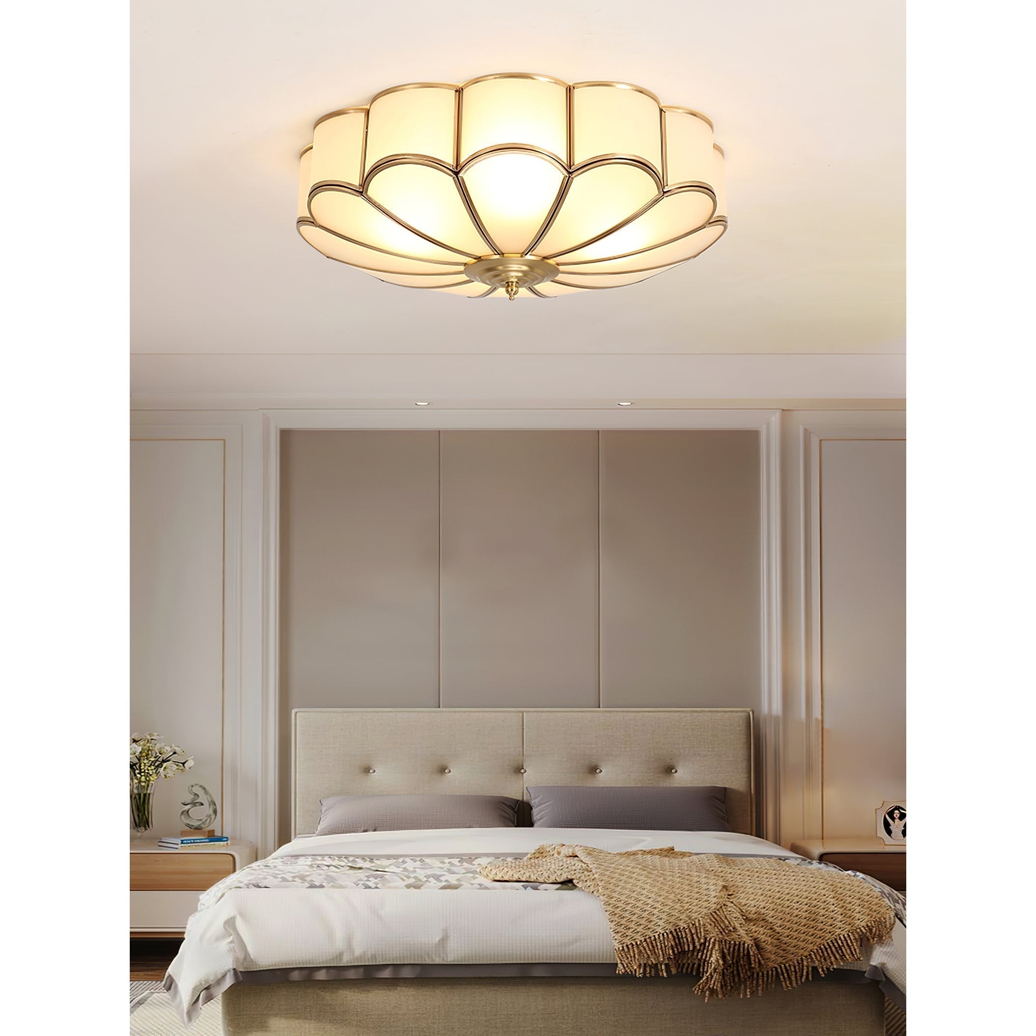 Viraean Deckenleuchte aus Messing und Glas in Blumenform-Letslighting