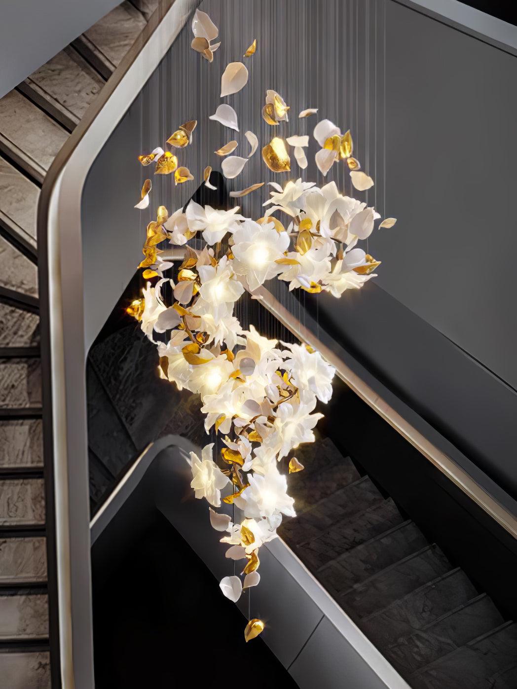 Araeos Fliegend Blüten Flatternd Messing Kronleuchter-Letslighting