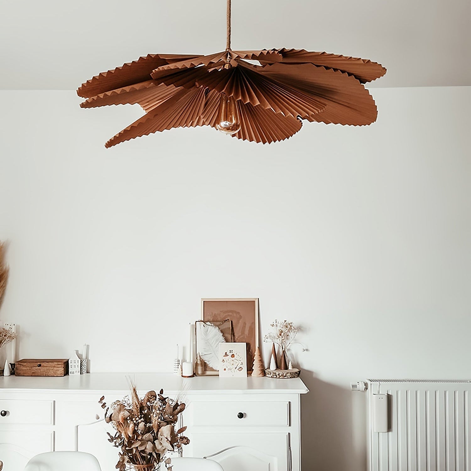 Lyra Gefaltete Lotusblatt-Pendelleuchte aus Papier