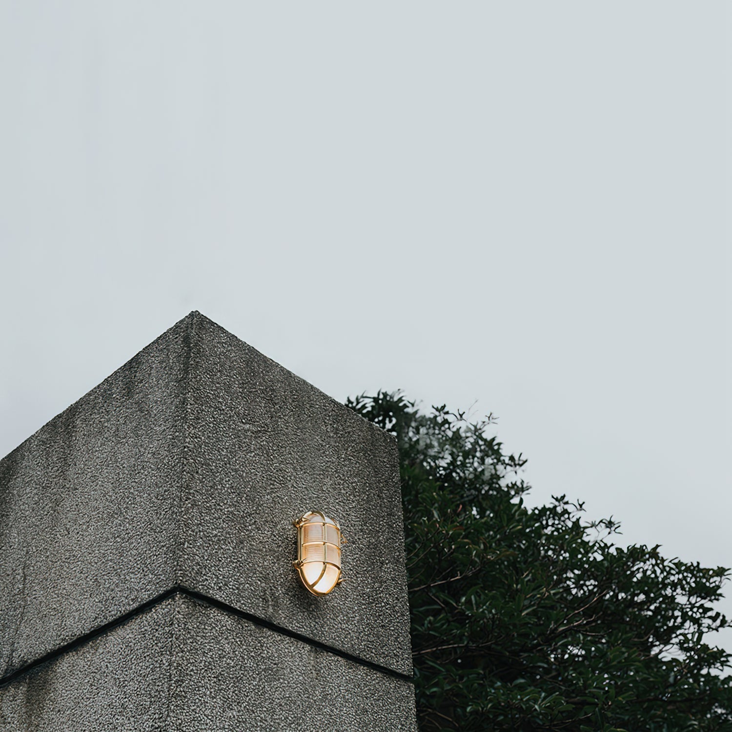Erthearis Messing Vintage Bunker Wandleuchte-Letslighting